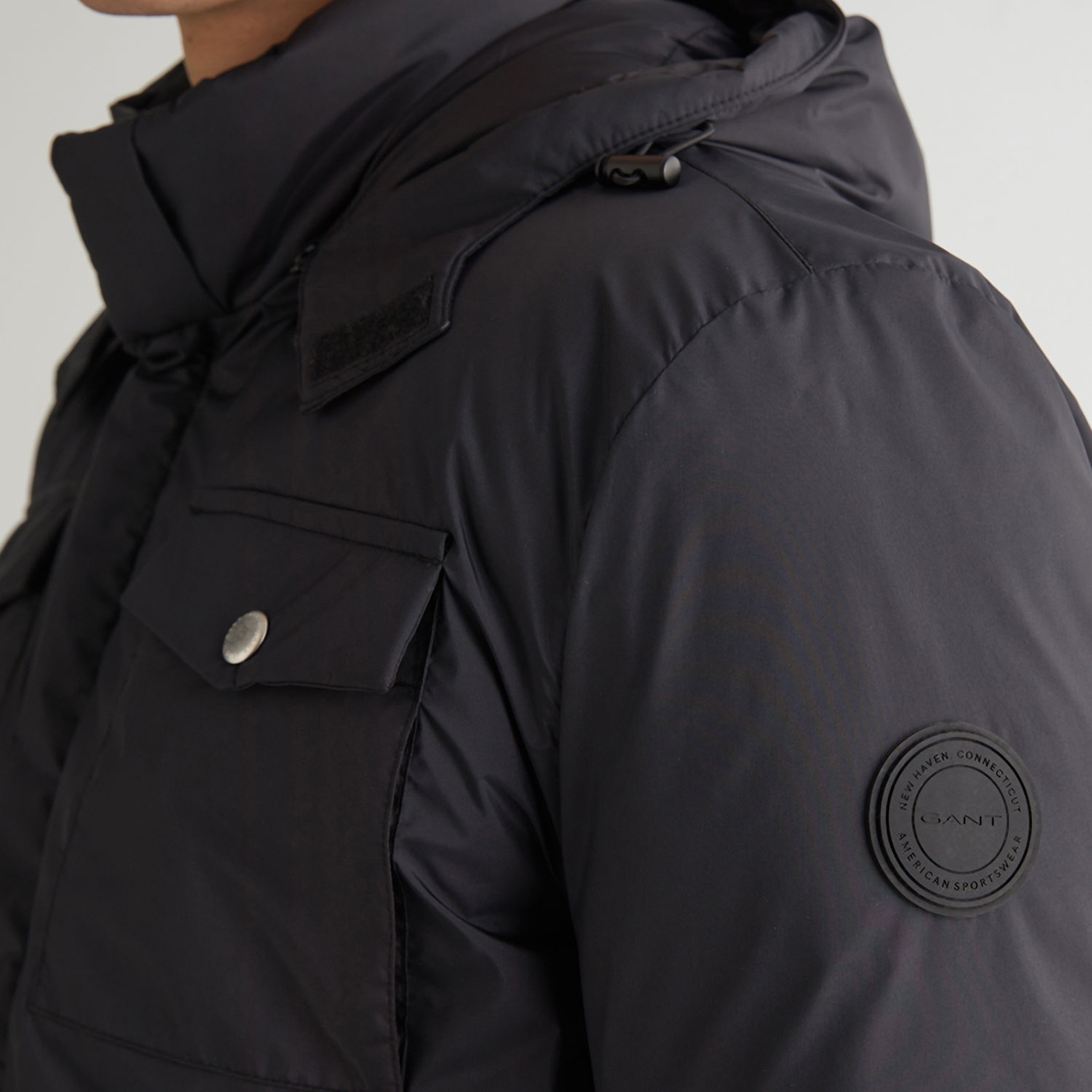 GANT Erkek Siyah Kapüşonlu Mont