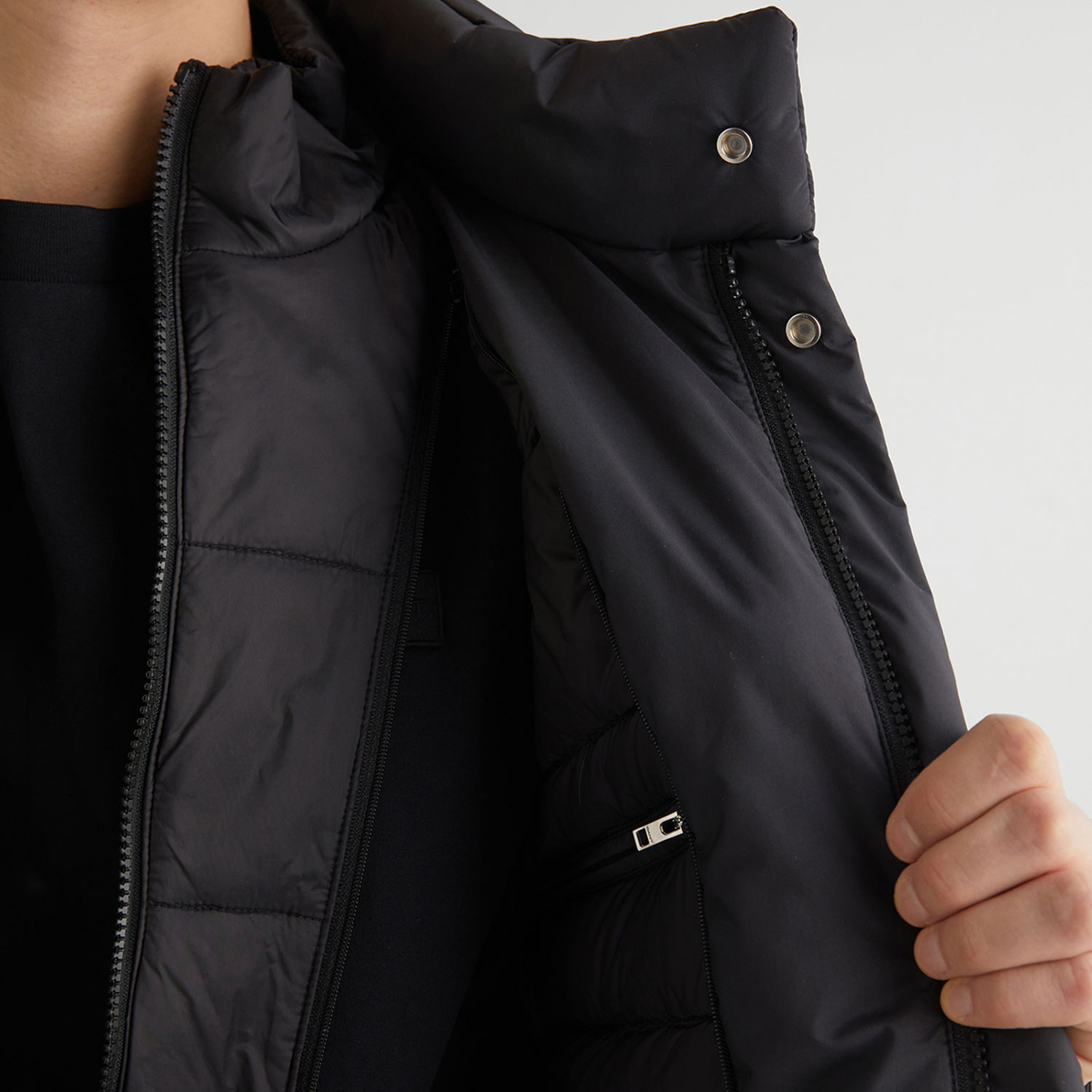 GANT Erkek Siyah Kapüşonlu Mont