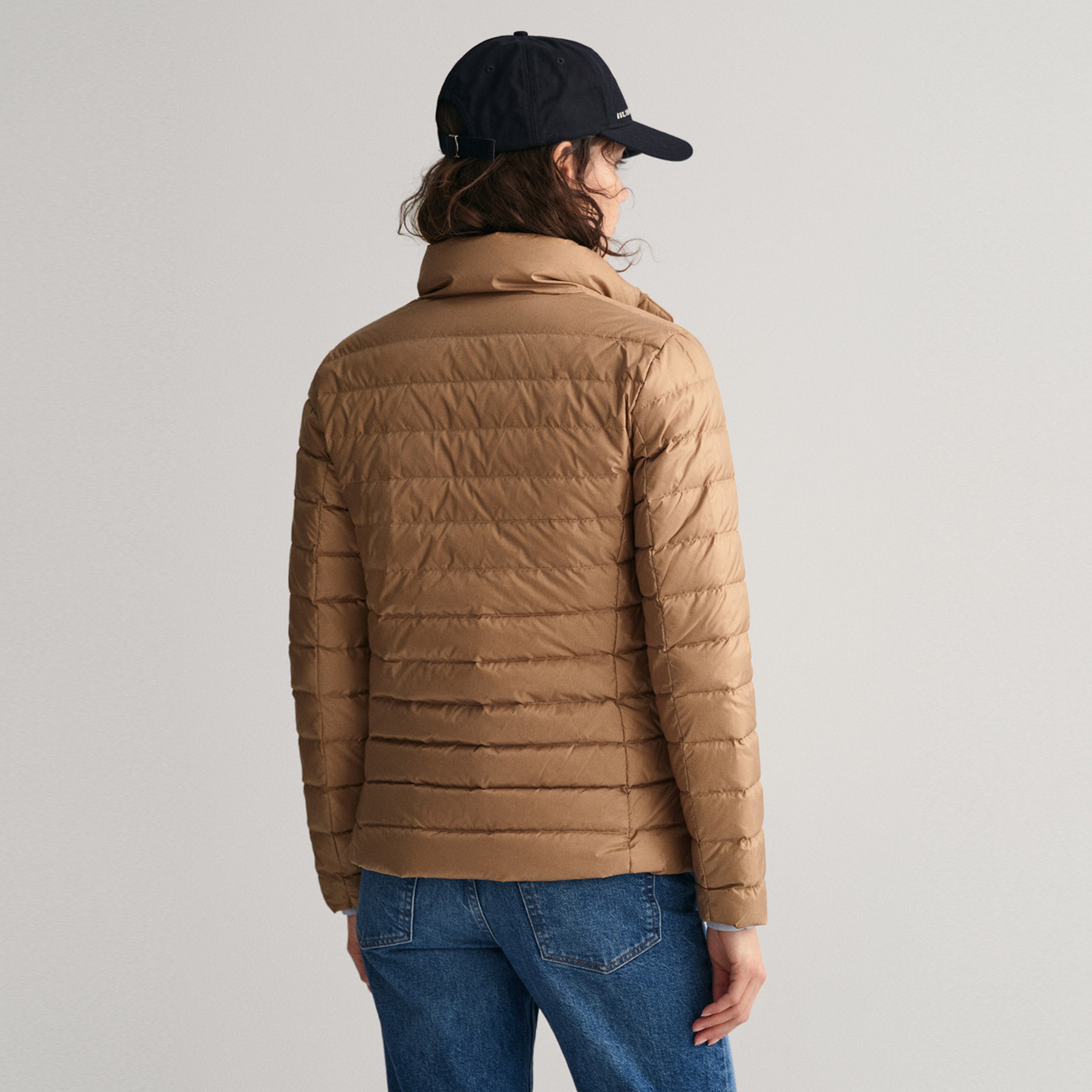 GANT Kadın Kahverengi Dik Yaka Kapitone Mont