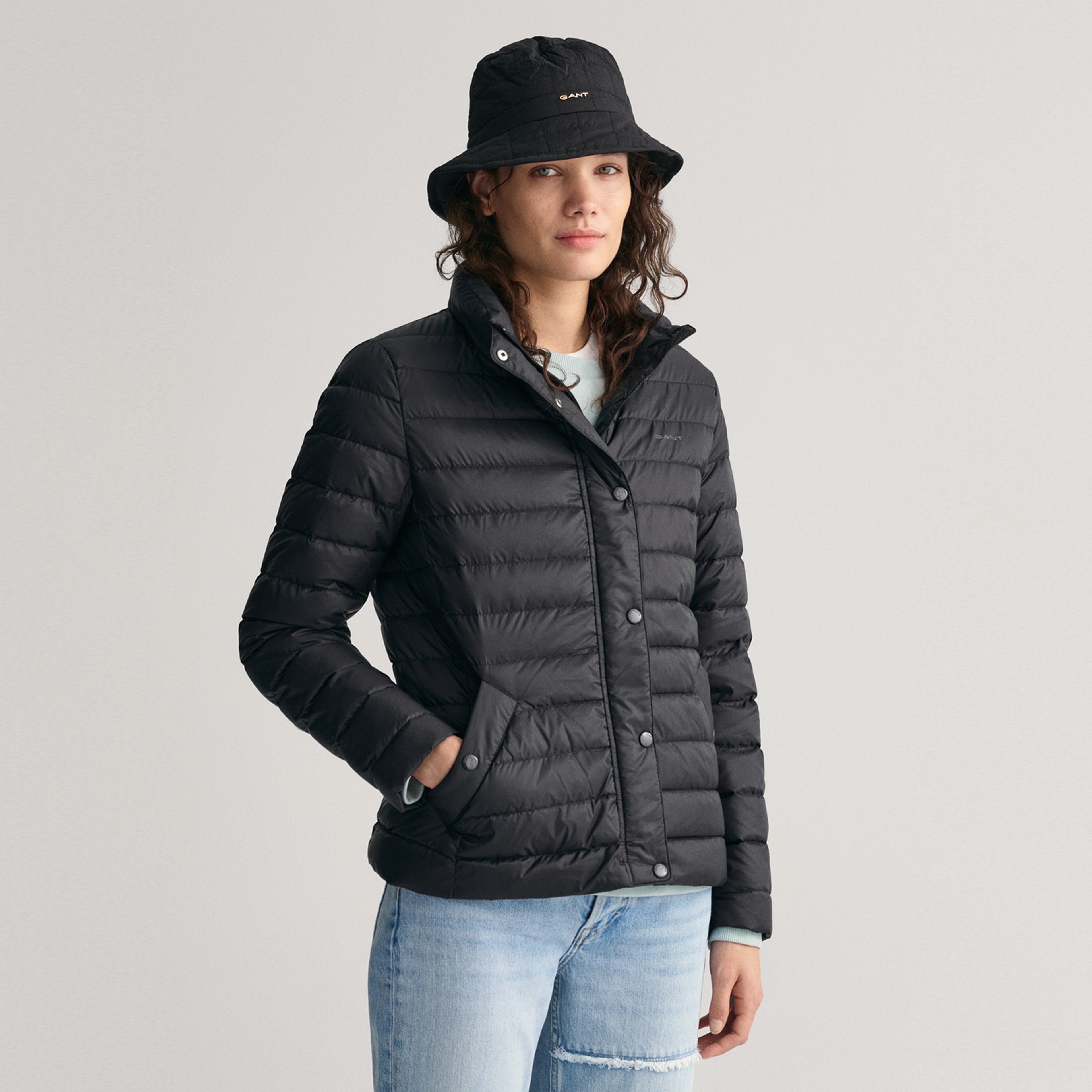 GANT Kadın Siyah Dik Yaka Kapitone Mont