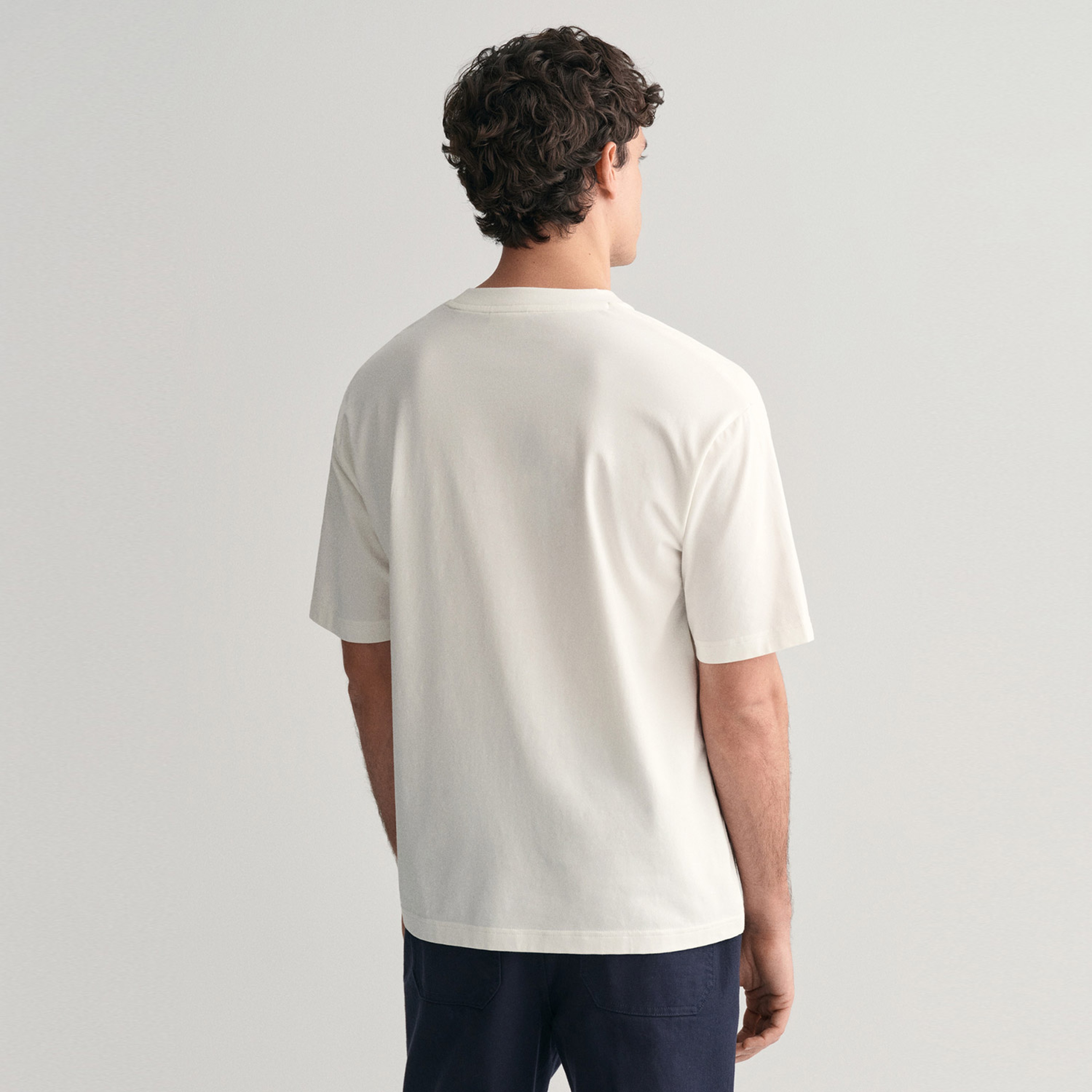 GANT Erkek Krem Regular Fit Bisiklet Yaka Logolu T-shirt