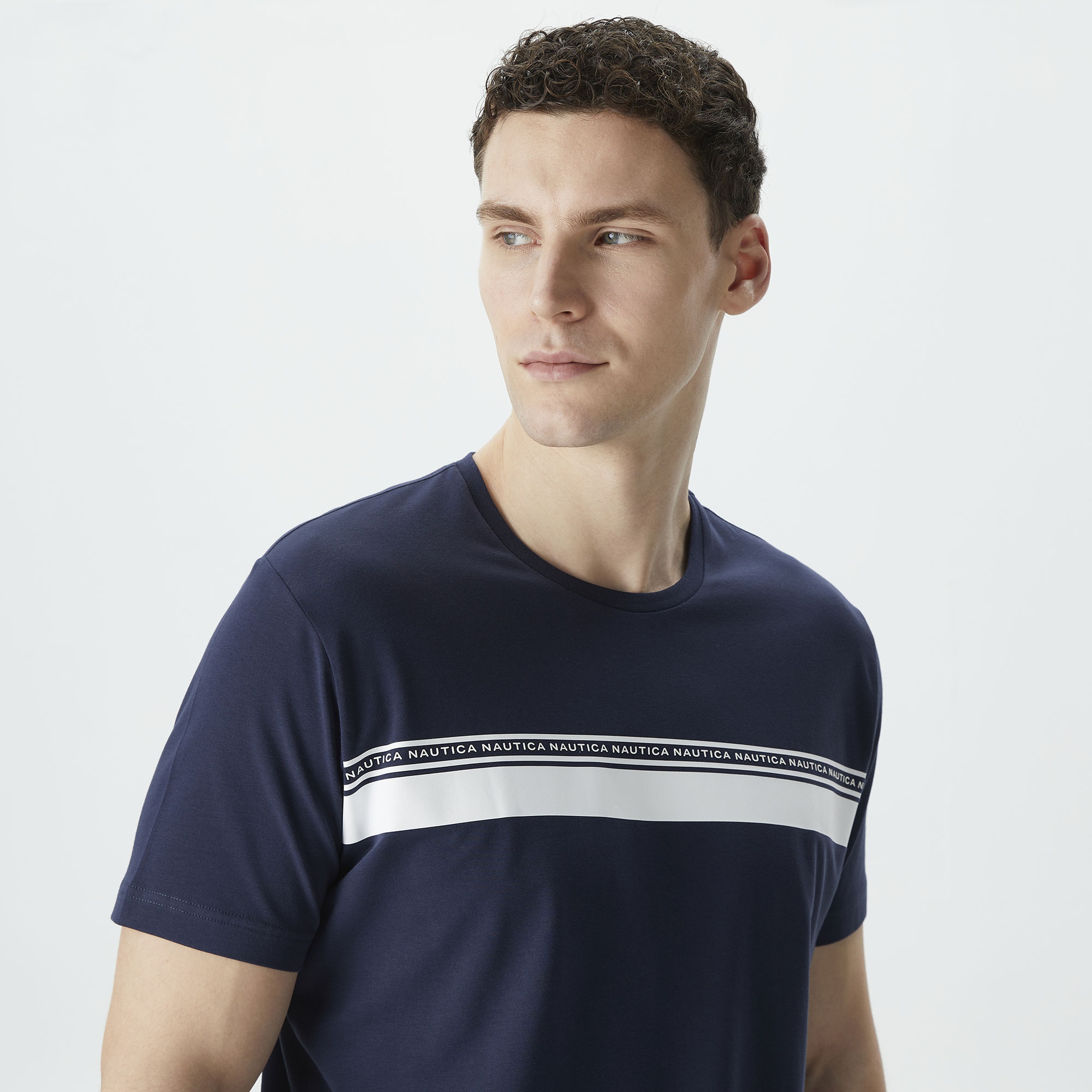 Nautica Erkek Lacivert Standart Fit T-Shirt
