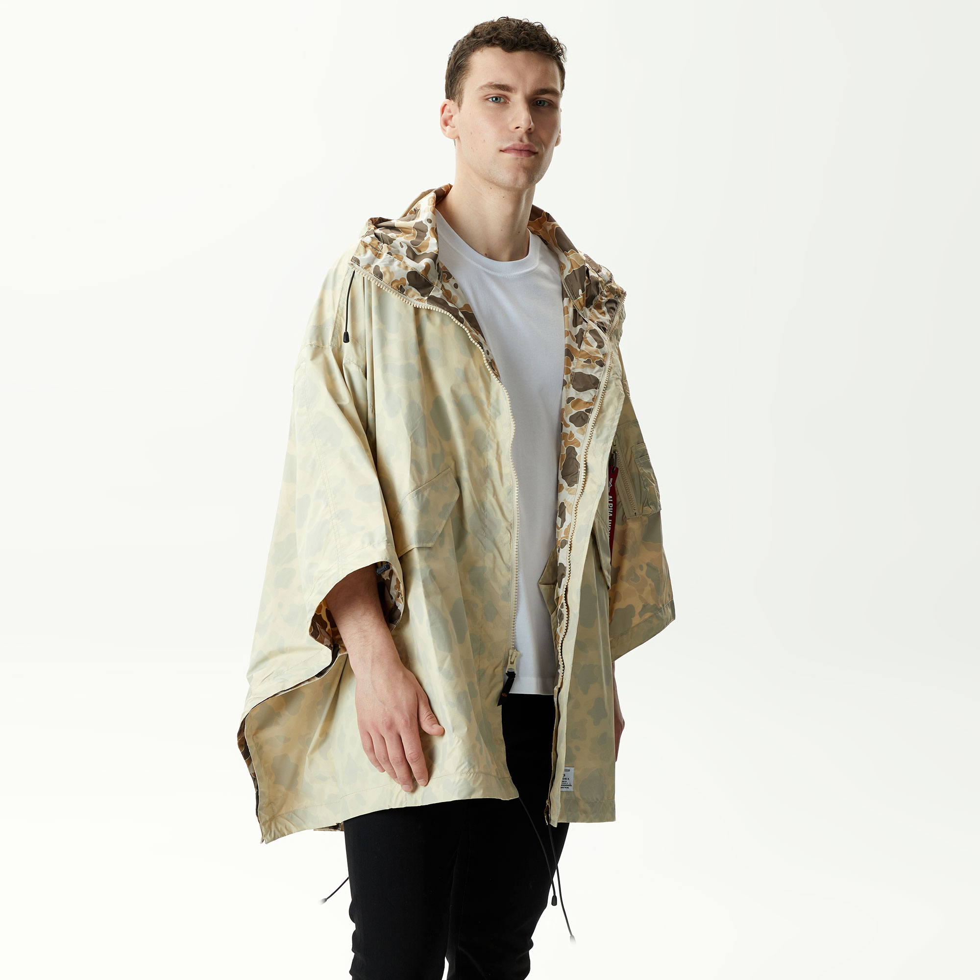 美品 AMBERGLEAM Moist Hoodie Poncho ナチュラル Alpha Industries Packaway Poncho Erkek Krem