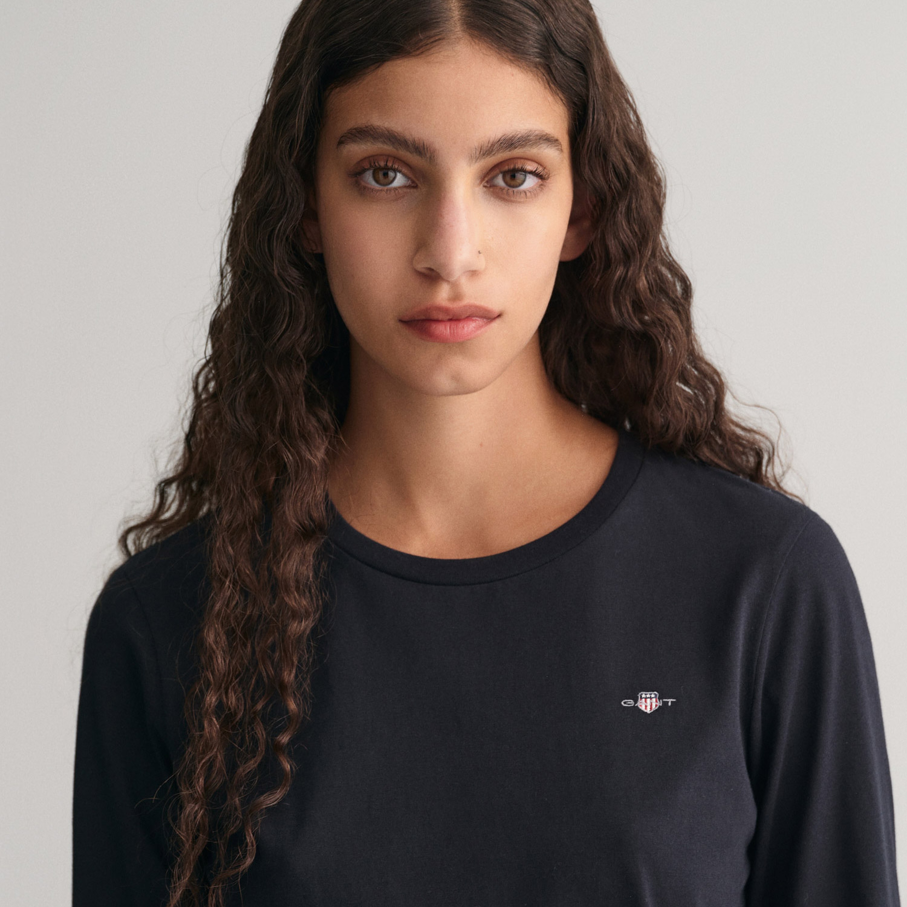 GANT Kadın Siyah Regular Fit Bisiklet Yaka T-Shirt