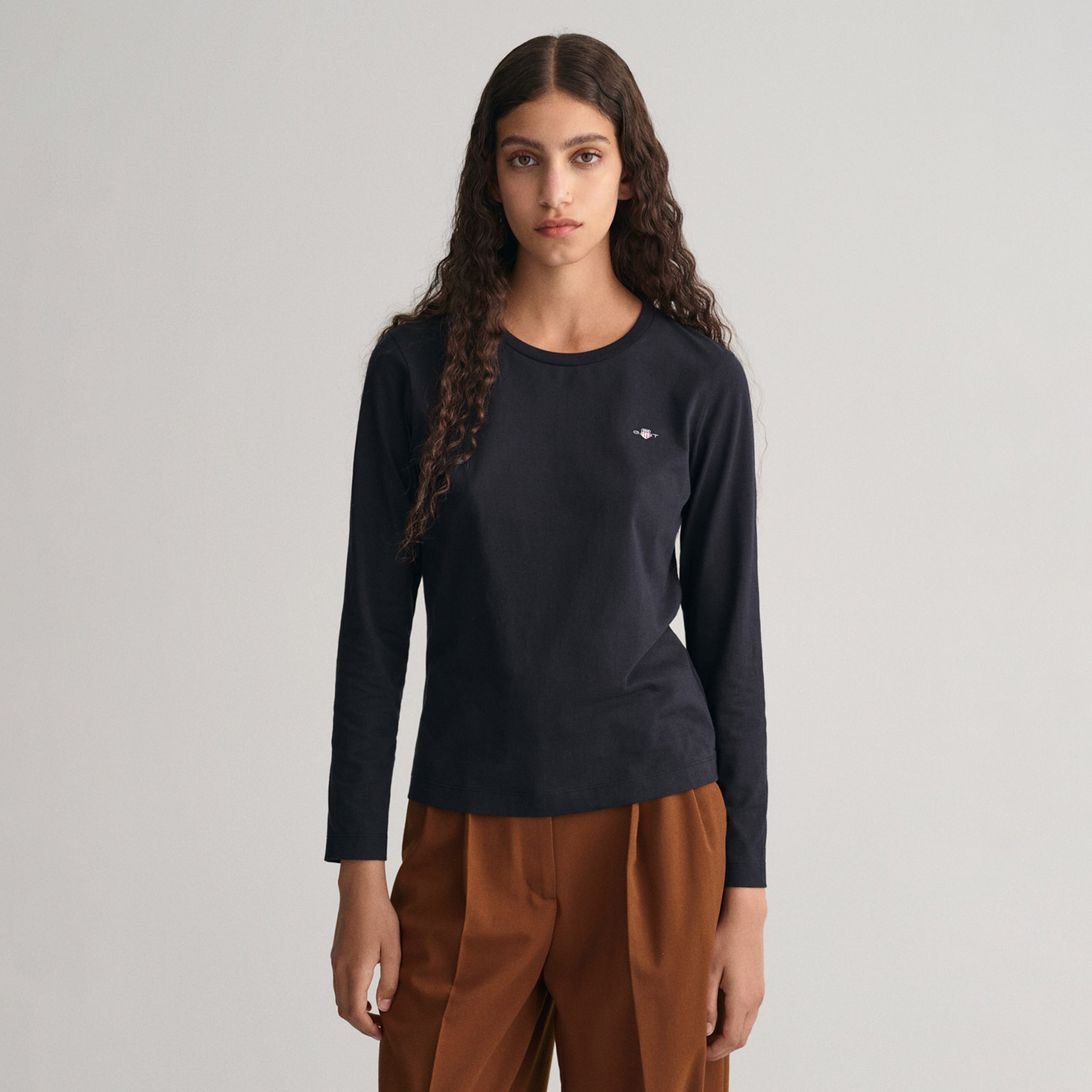 GANT Kadın Siyah Regular Fit Bisiklet Yaka T-Shirt