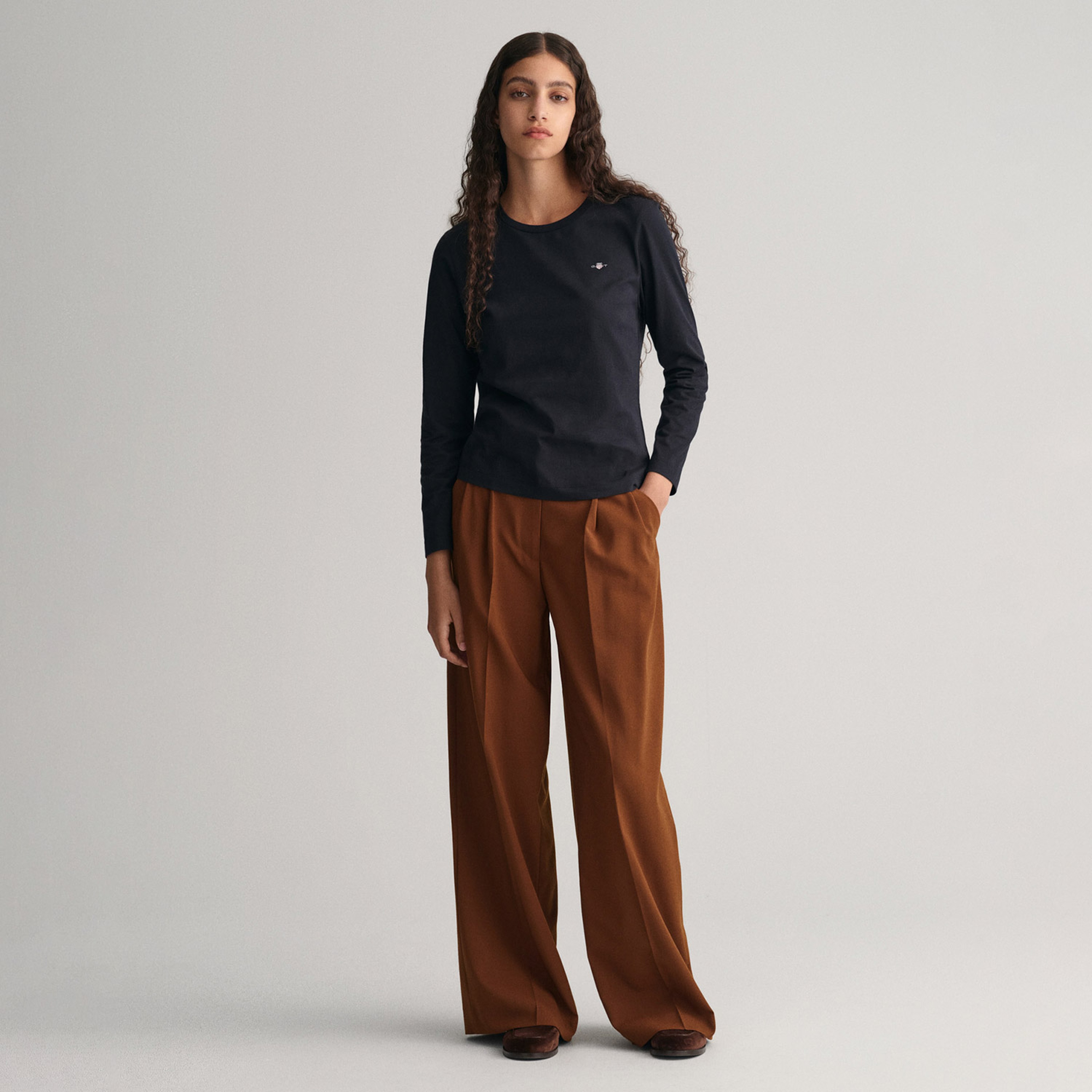 GANT Kadın Siyah Regular Fit Bisiklet Yaka T-Shirt