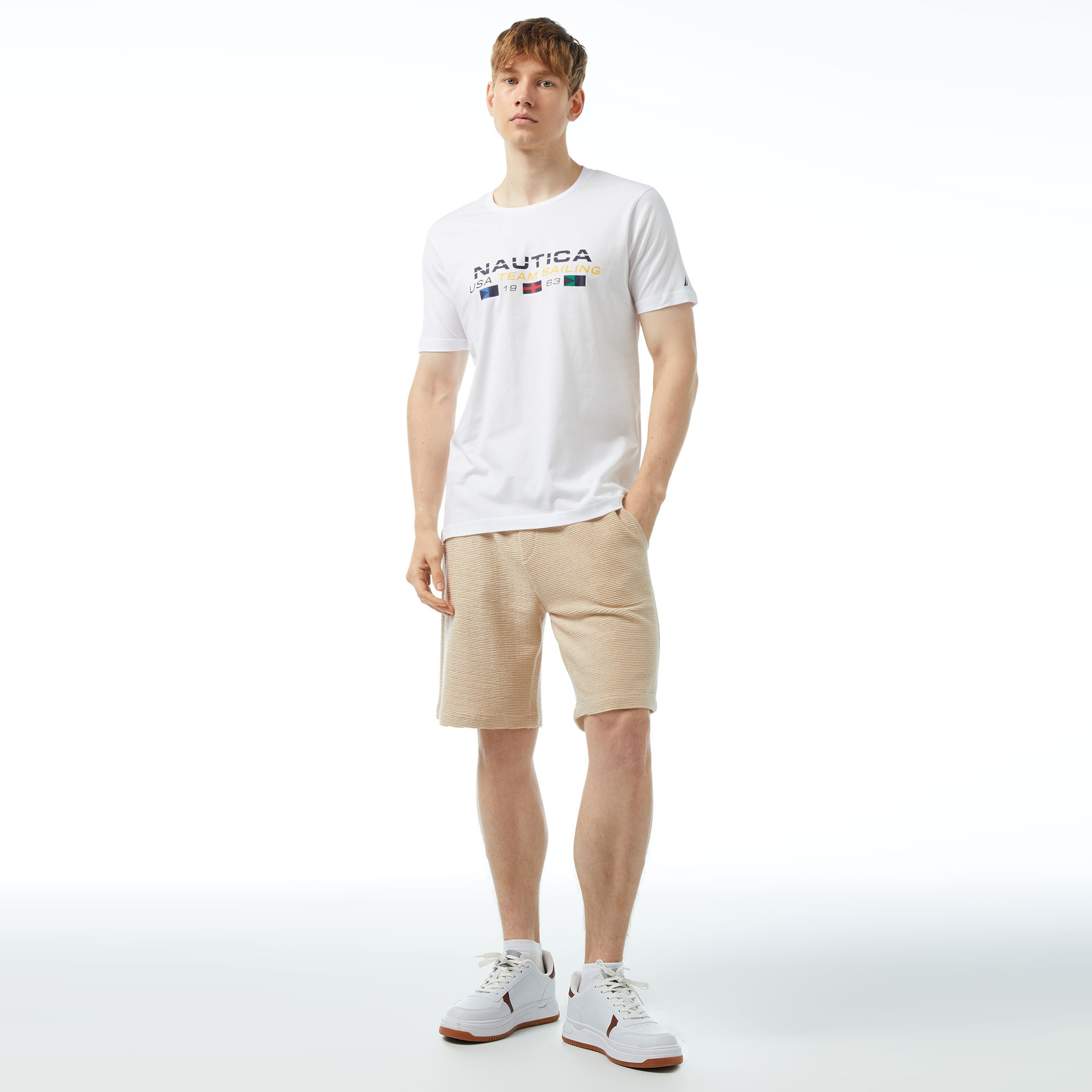 Nautica Erkek Beyaz Standart Fit Kısa Kollu Baskılı T-Shirt