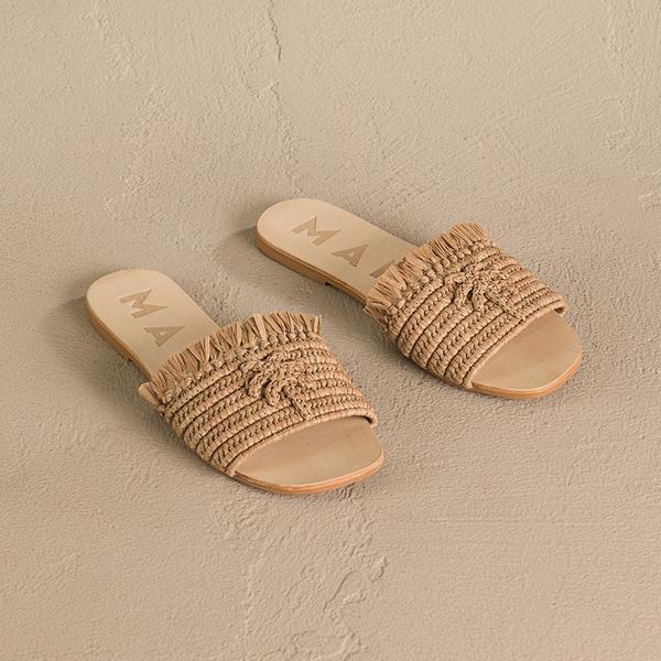 Manebi Kadın Bej Terlik