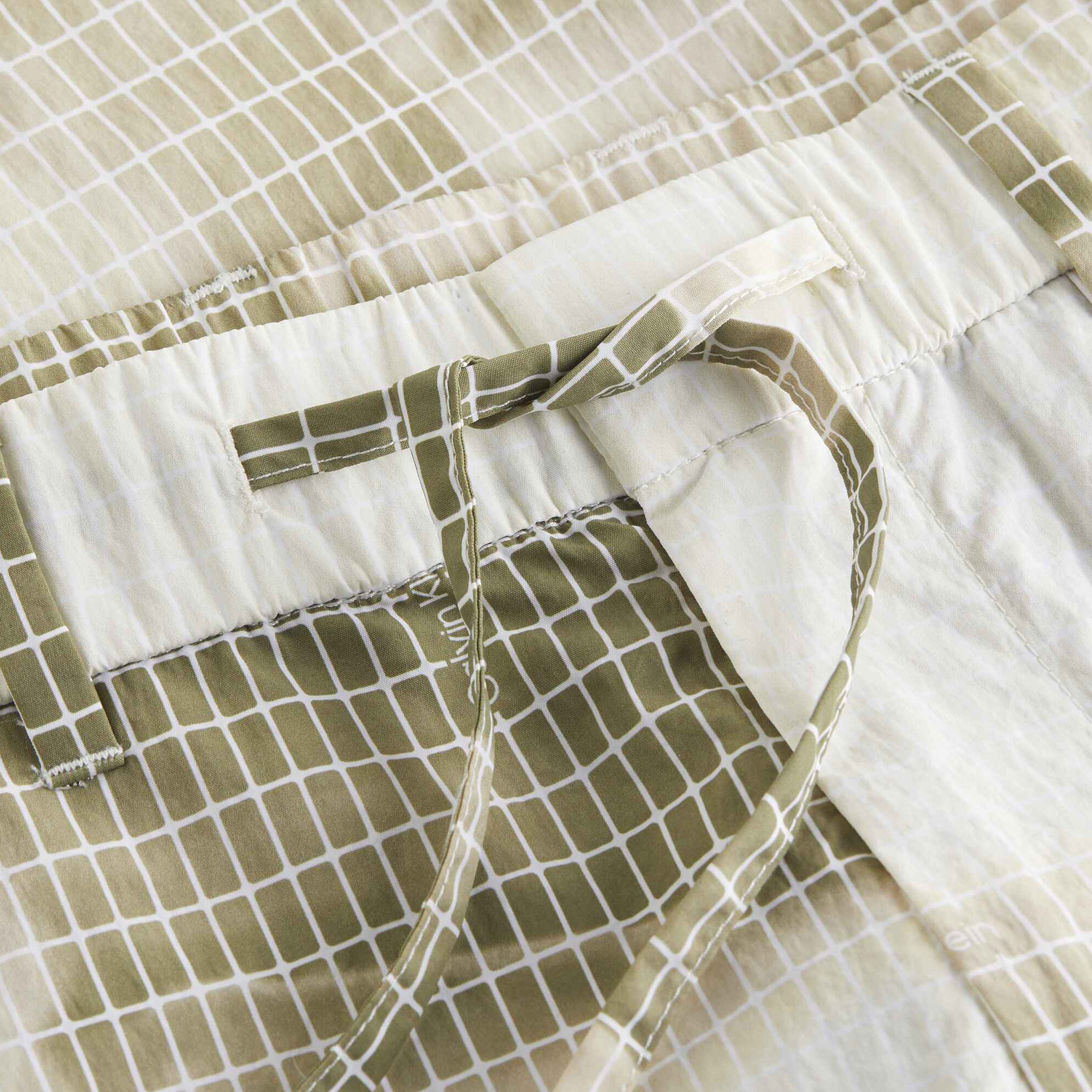 Calvin Klein Erkek Bej Şort