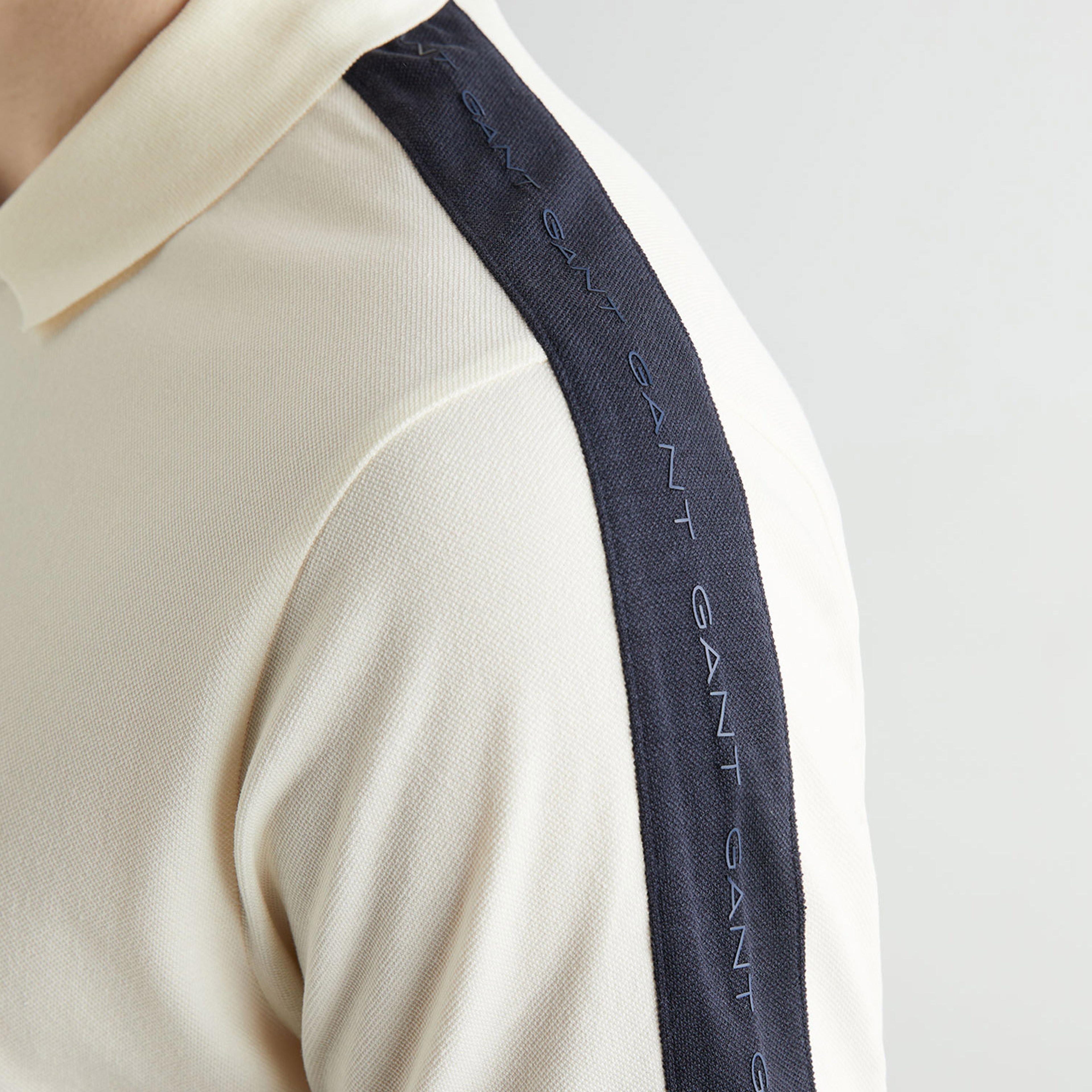 GANT Erkek Krem Regular Fit Renk Bloklu Polo