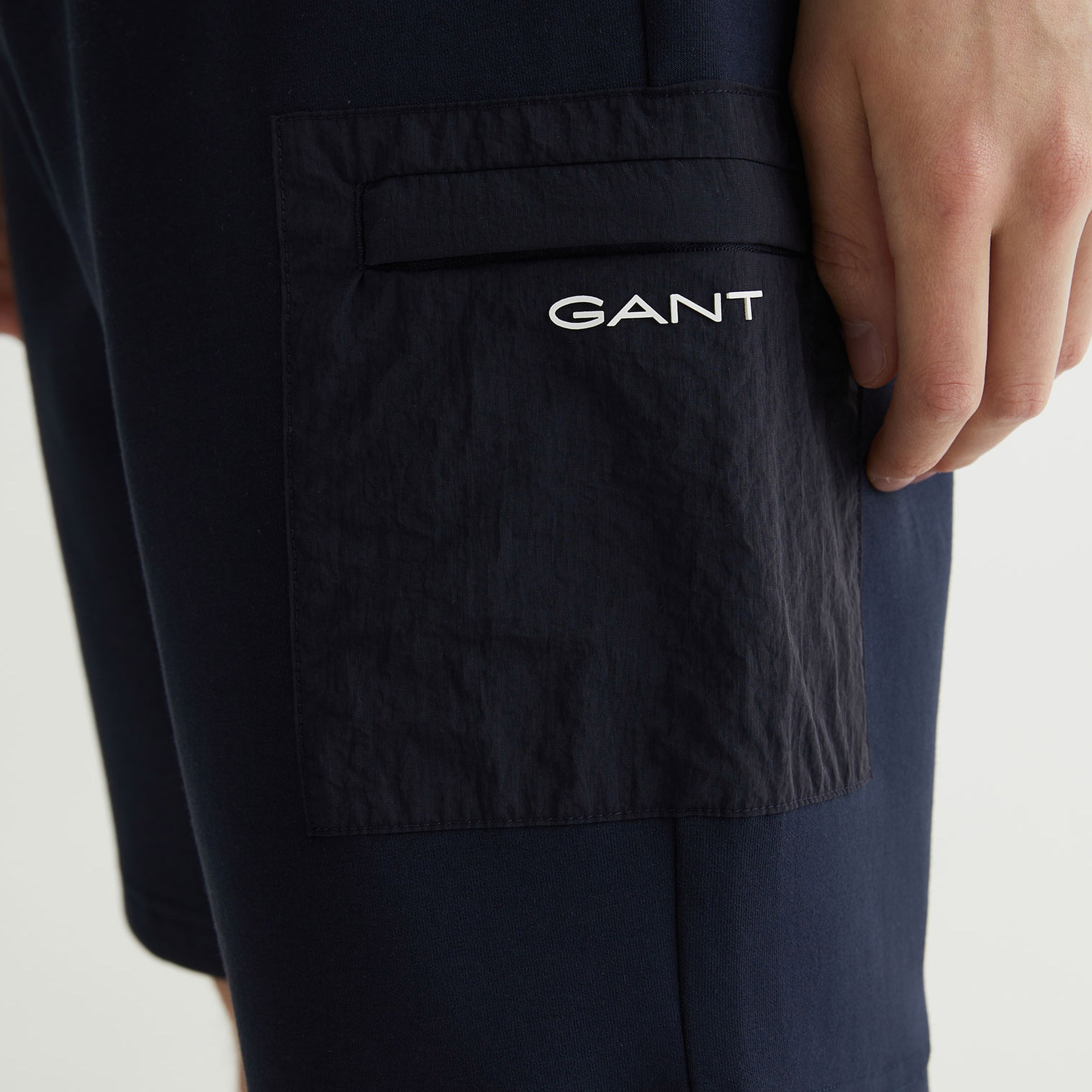 GANT Erkek Lacivert Regular Fit Logolu Şort