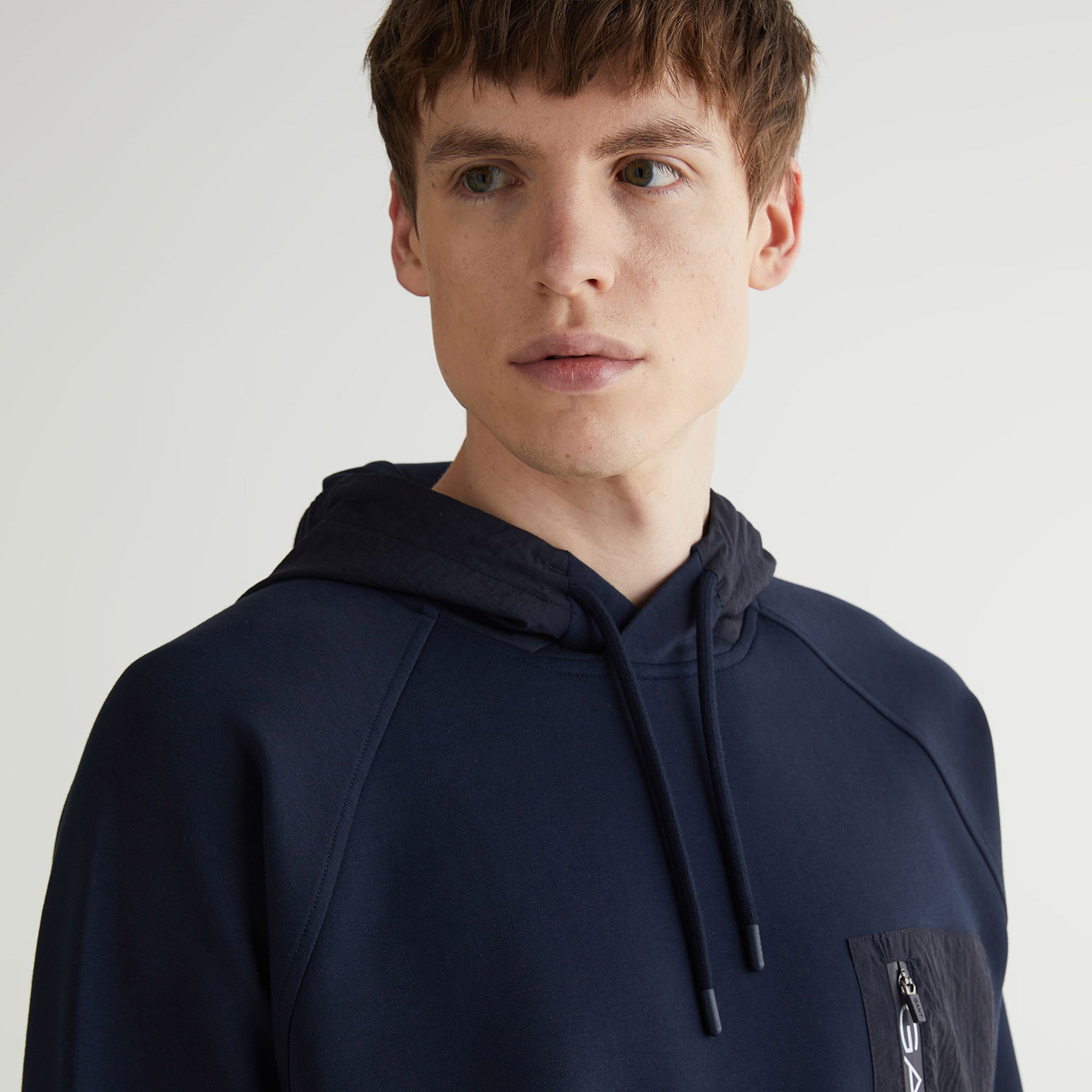 GANT Erkek Lacivert Regular Fit Kapüşonlu Logolu Sweatshirt