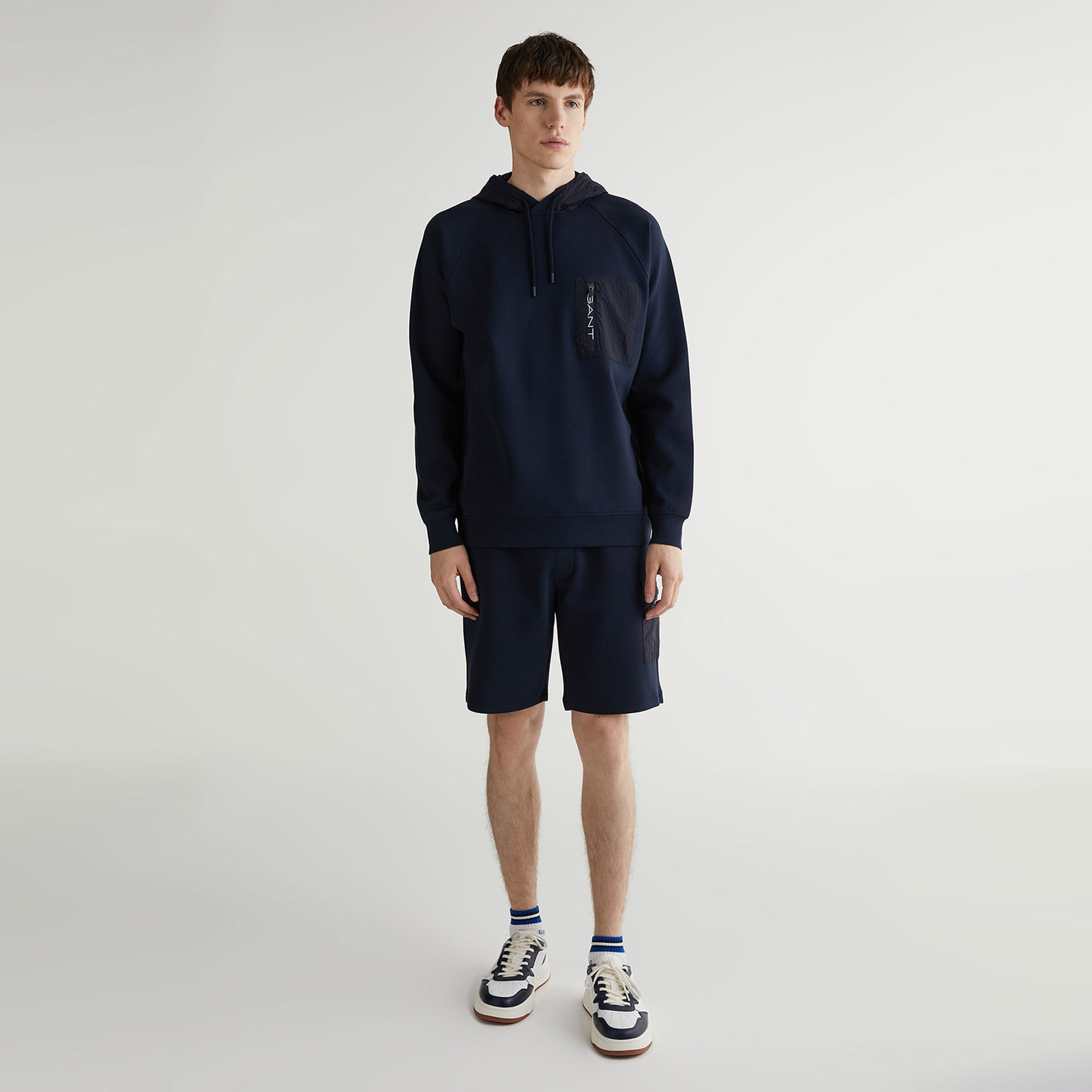 GANT Erkek Lacivert Regular Fit Kapüşonlu Logolu Sweatshirt