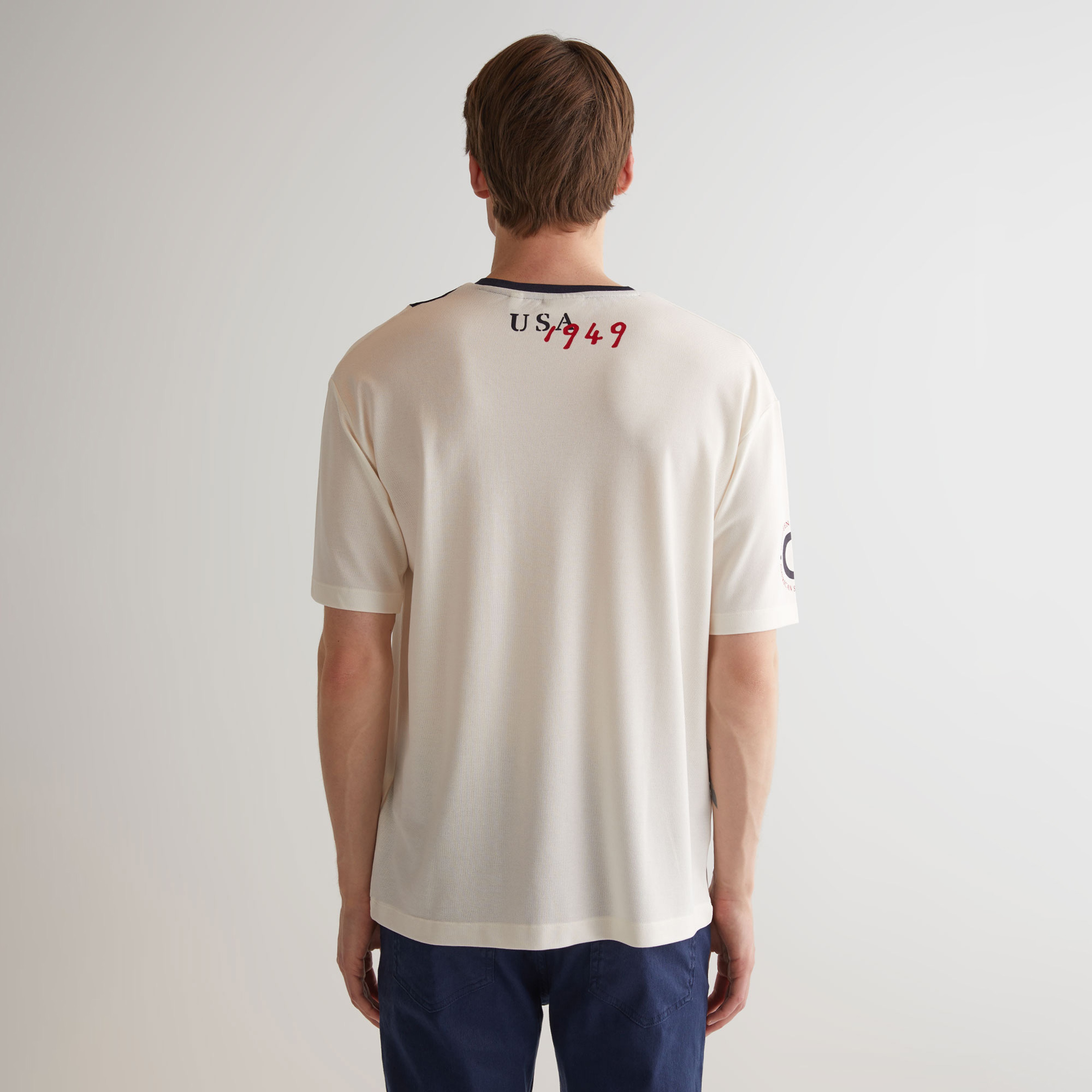 GANT Erkek Krem Oversize Fit Bisiklet Yaka Logolu T-shirt