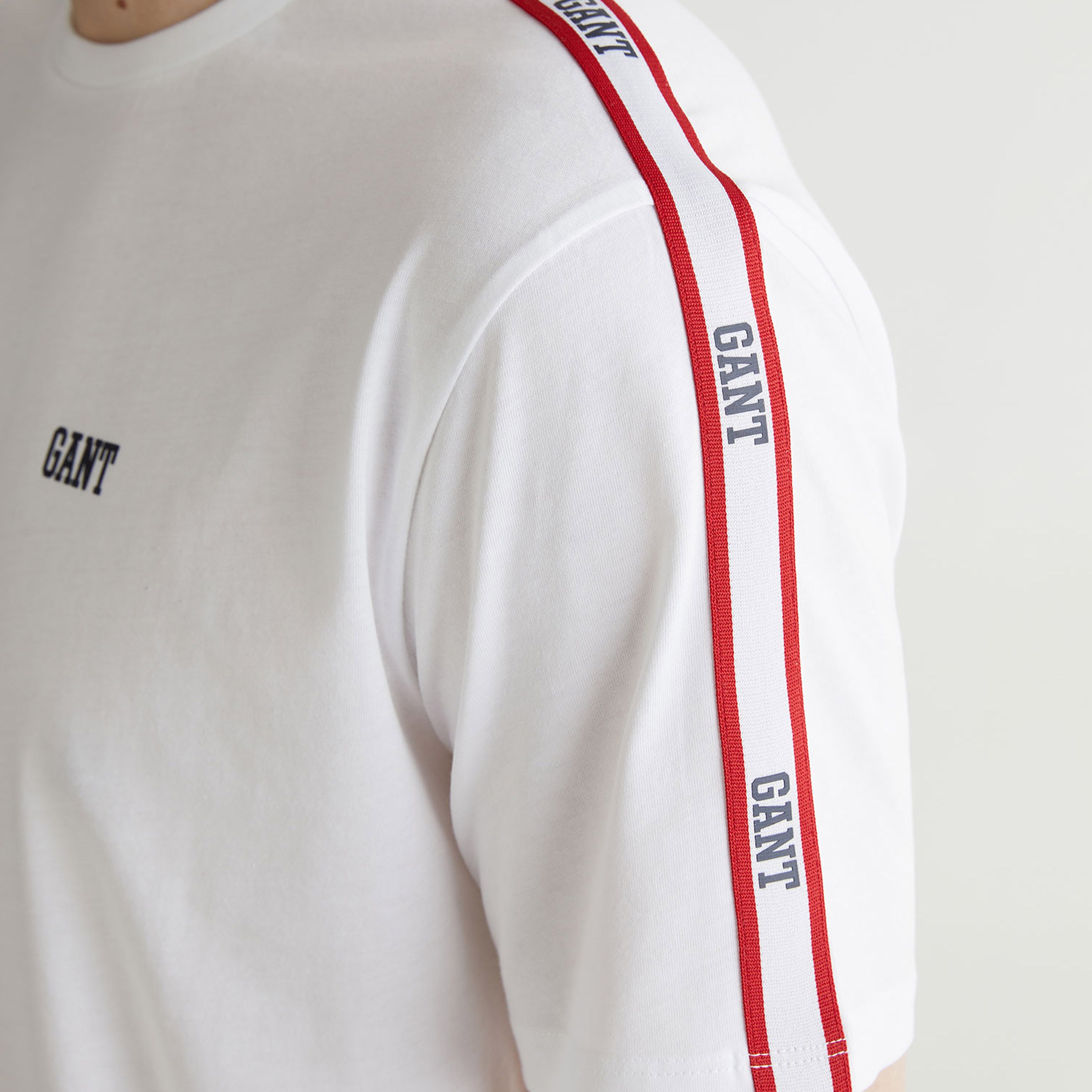 GANT Erkek Beyaz Regular Fit Bisiklet Yaka Renk Bloklu T-shirt