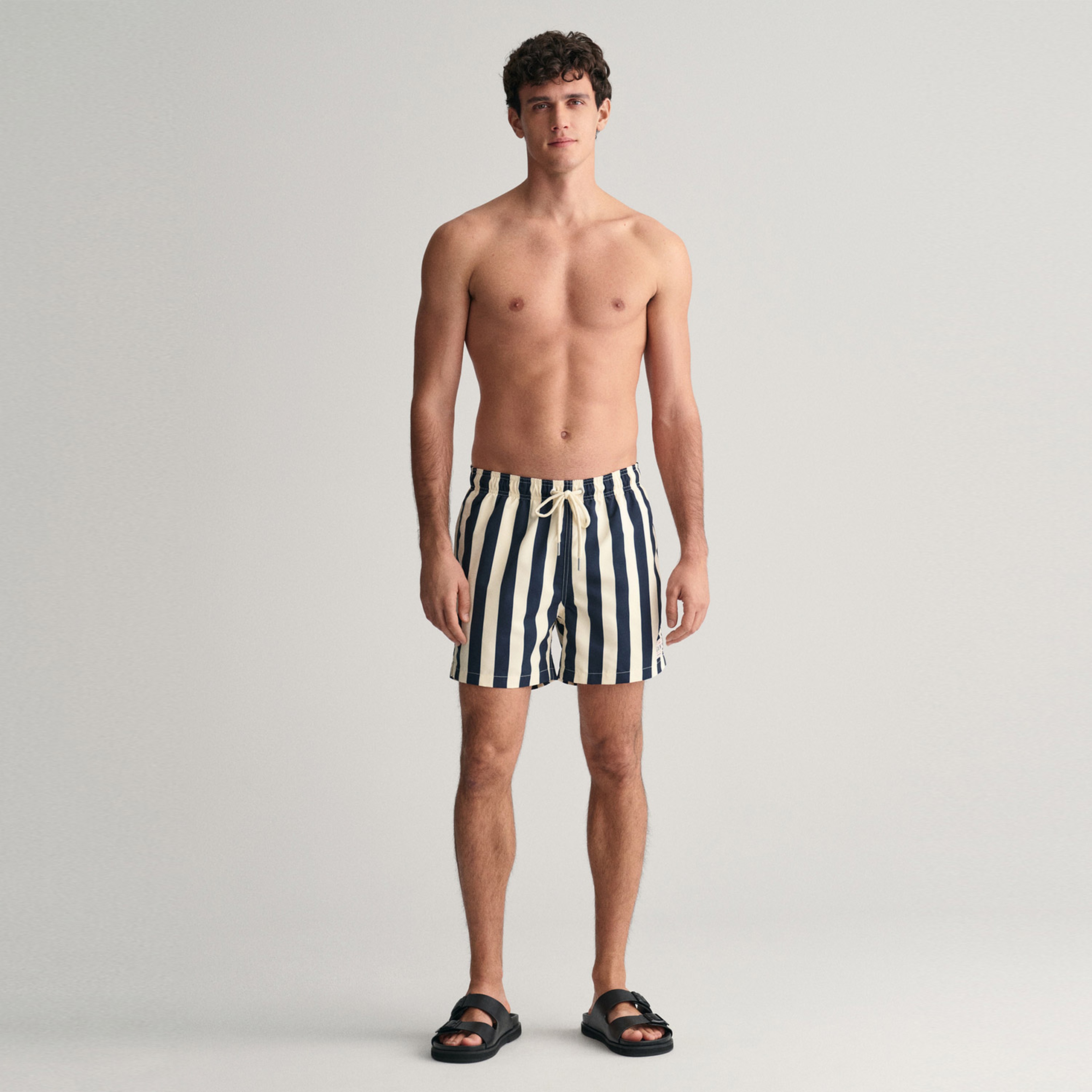 GANT Erkek Lacivert Regular Fit Çizgili Deniz Şortu