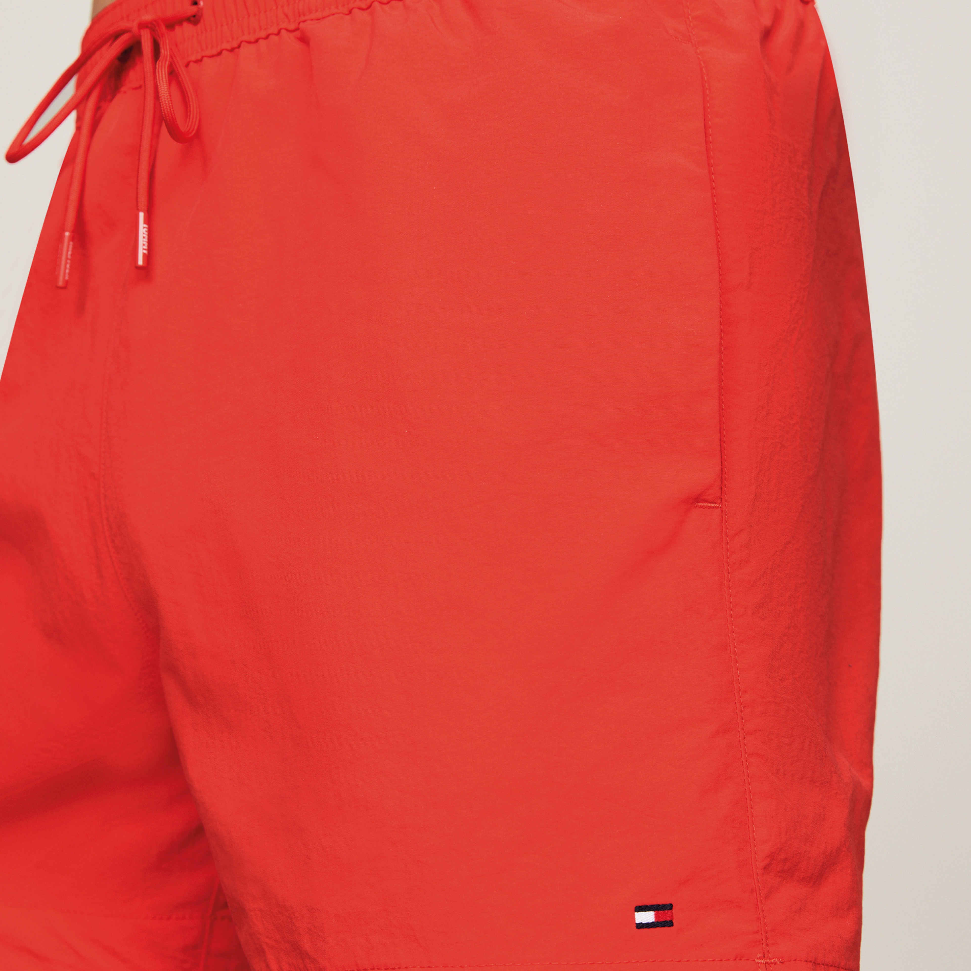 Tommy Hilfiger Erkek Kırmızı Mayo Şort