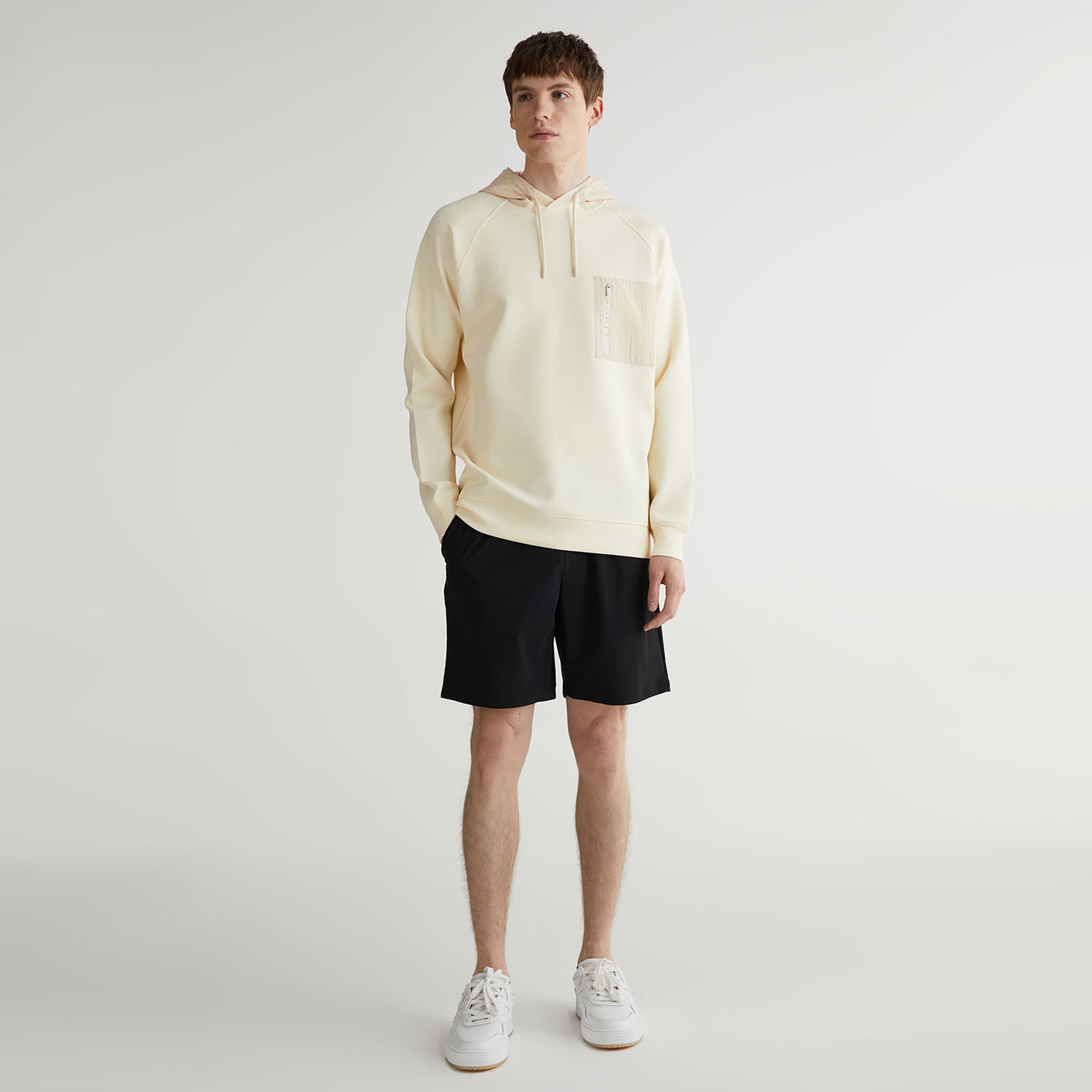 GANT Erkek Krem Regular Fit Kapüşonlu Logolu Sweatshirt