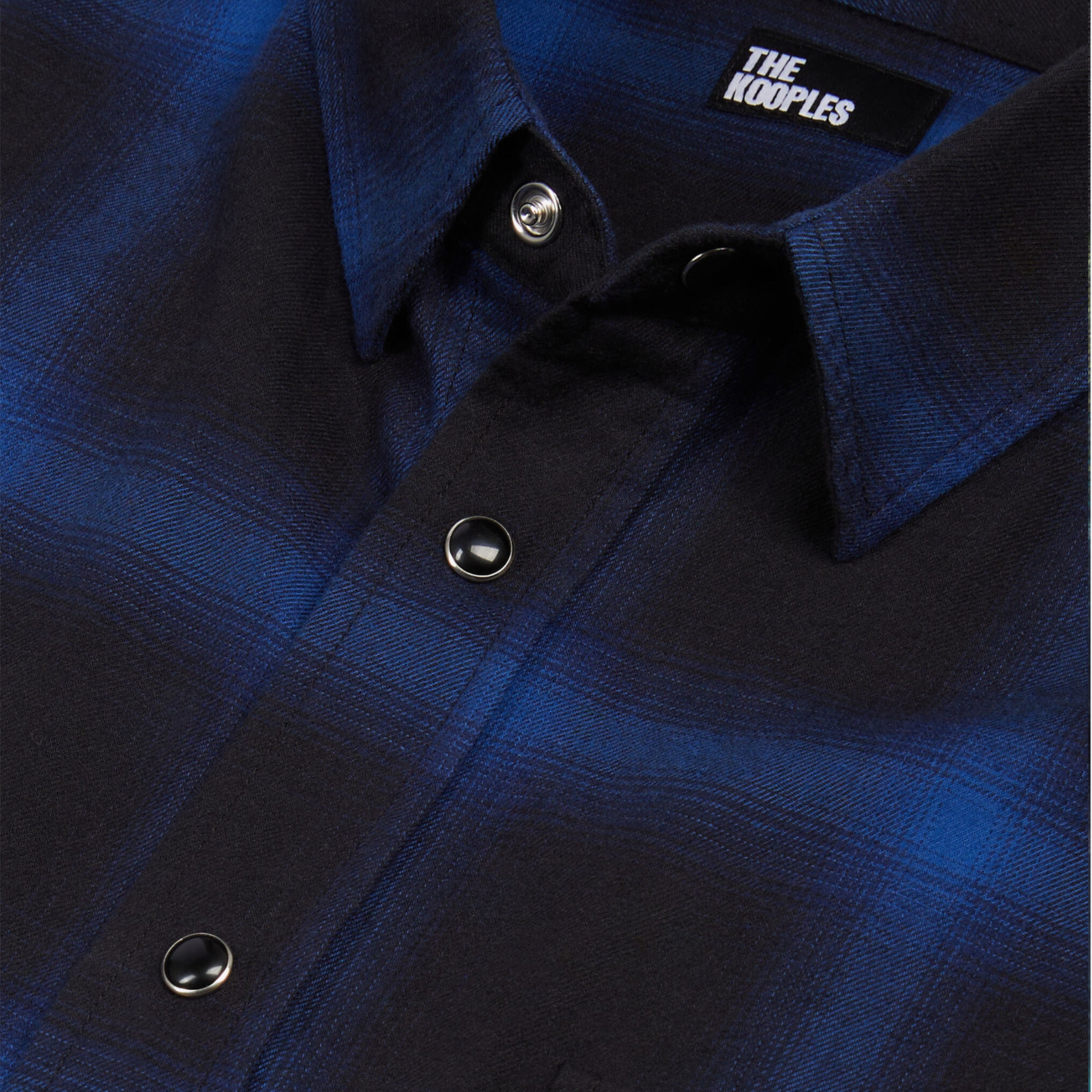 ERKEK RENKLİ GÖMLEK