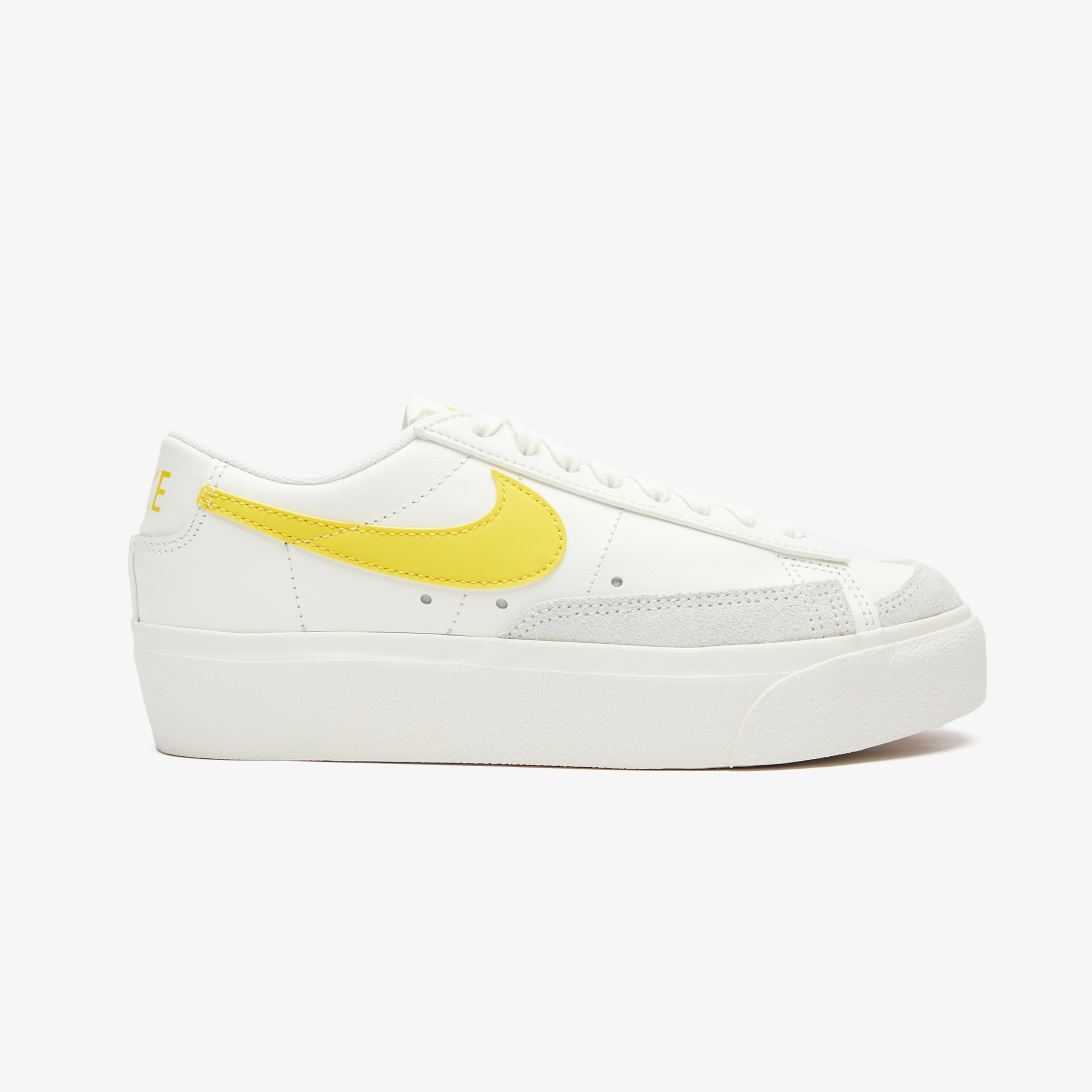 Nike Blazer Low Platform Kadın Beyaz Spor Ayakkabı