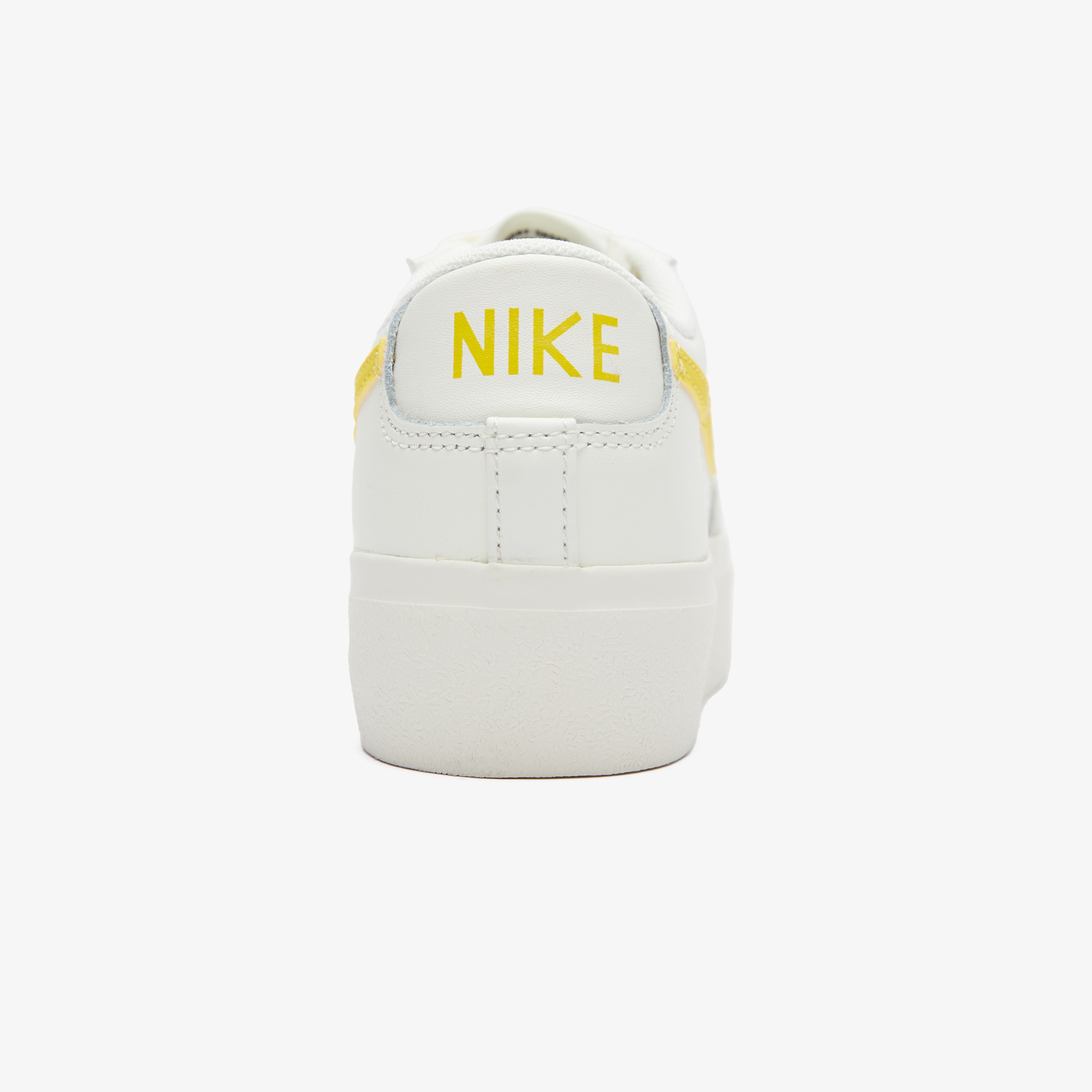 Nike Blazer Low Platform Kadın Beyaz Spor Ayakkabı