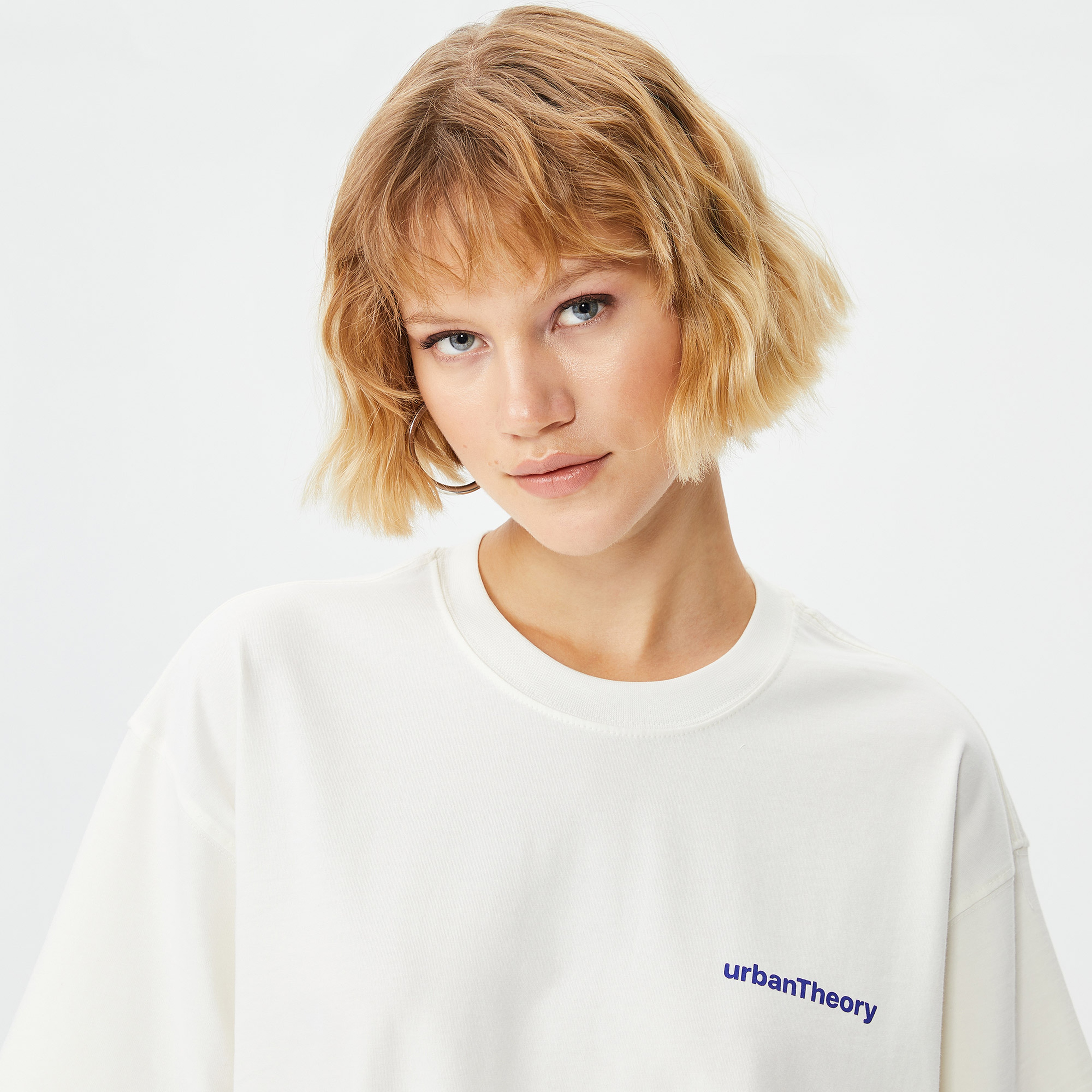 Urban Theory Back Artwork Prınted Unisex Beyaz T-Shirt