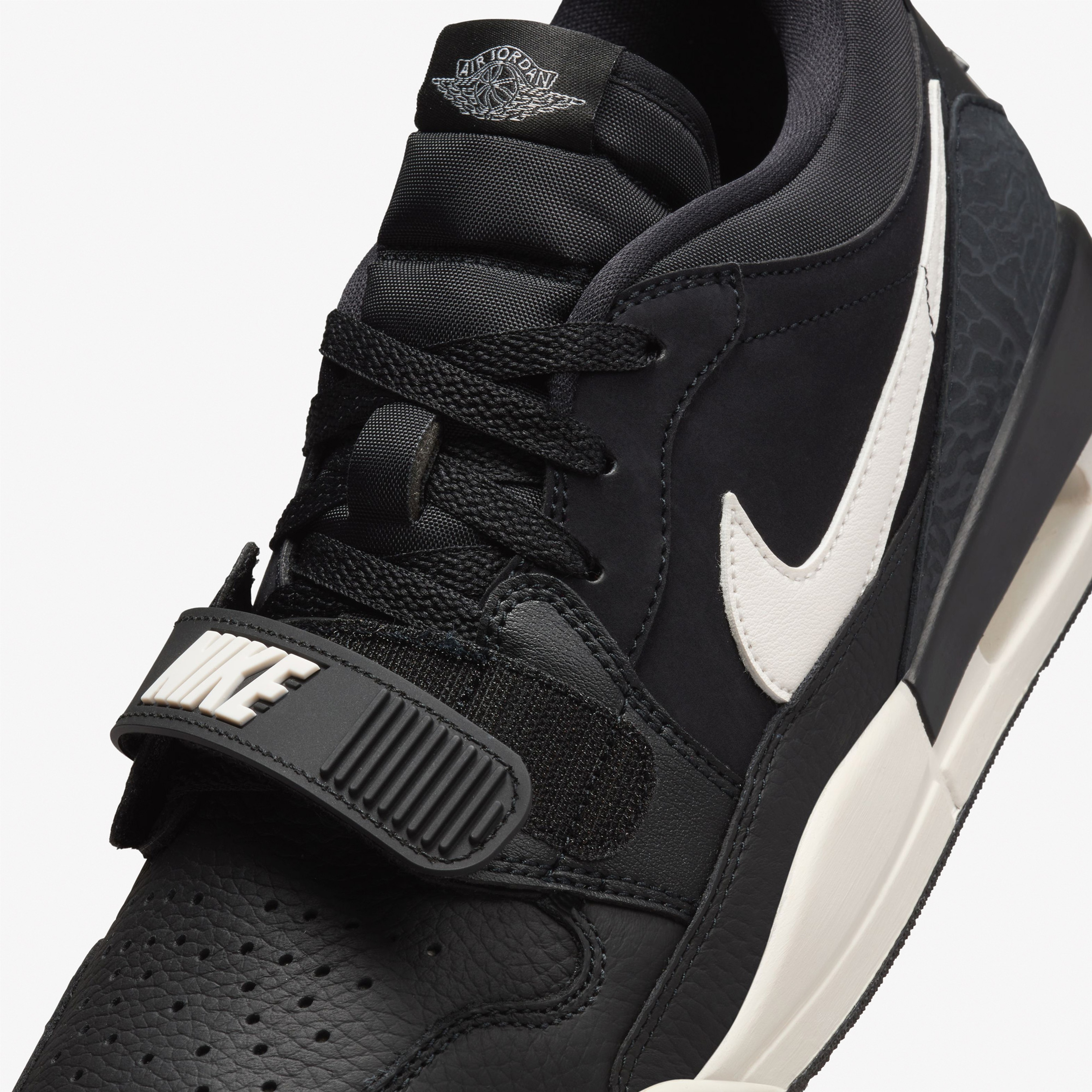 Jordan Air Legacy 312 Low Erkek Siyah Basketbol Ayakkabısı