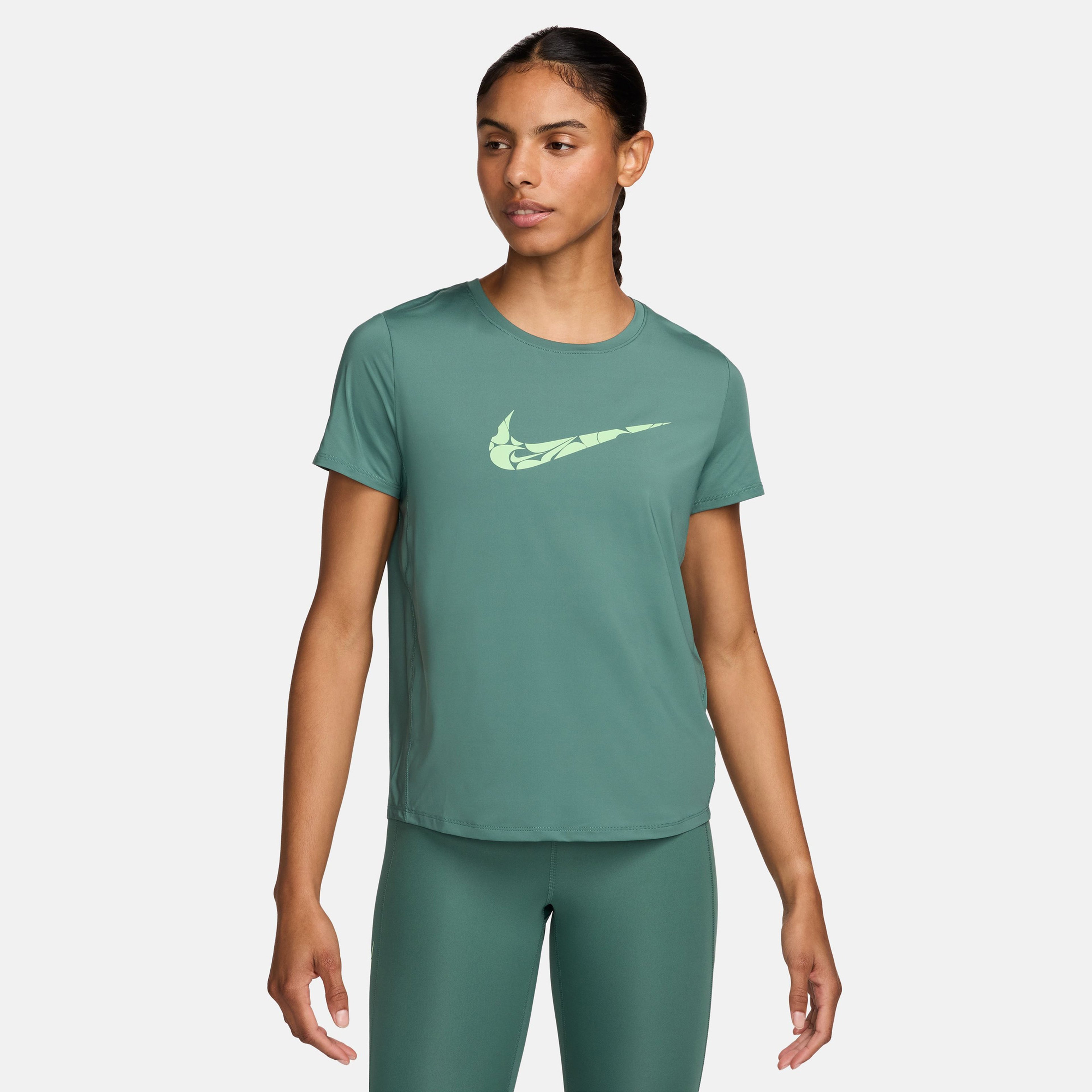 Nike One Swoosh Kadın Yeşil Günlük T-Shirt