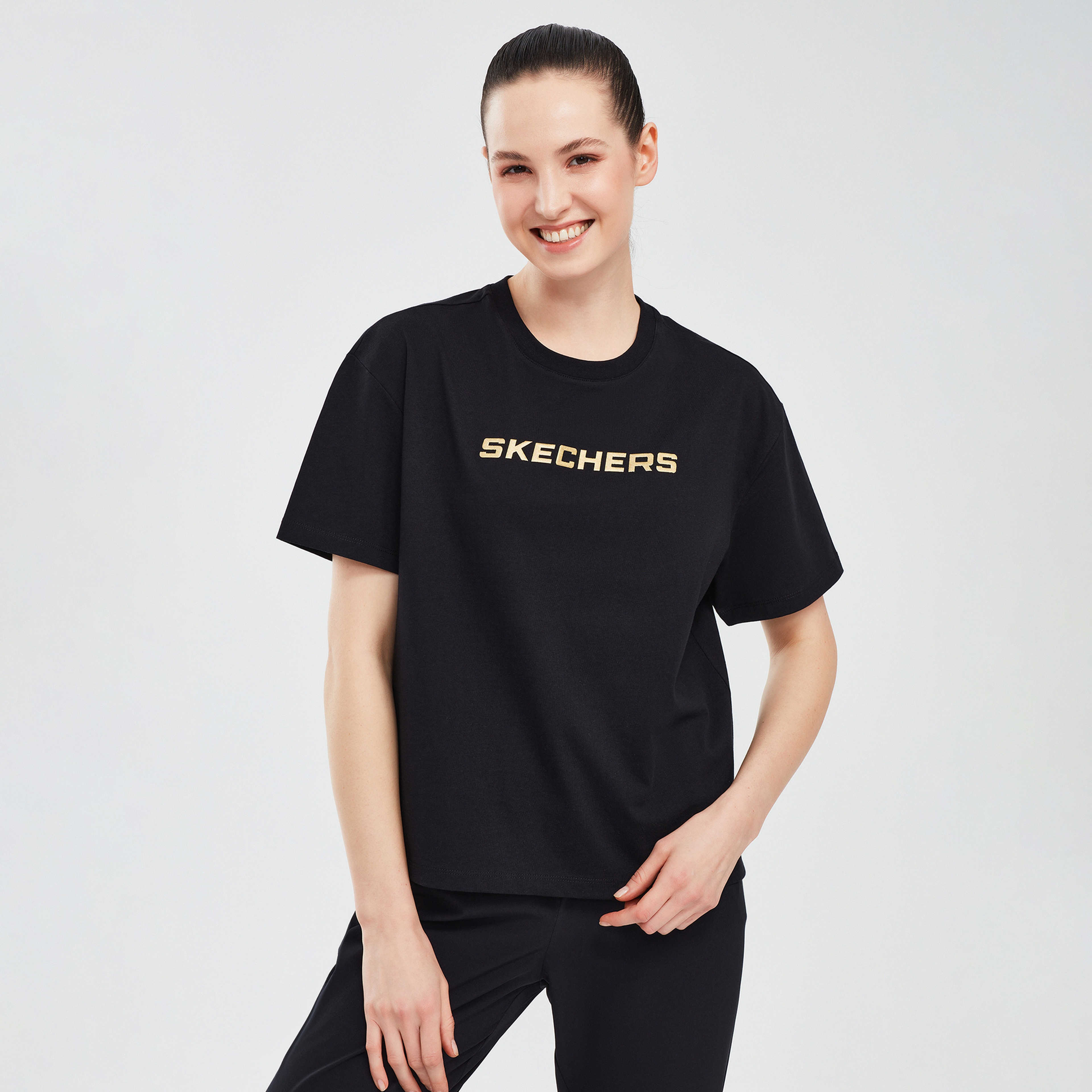 Skechers Graphic Kadın Siyah Günlük T-Shirt