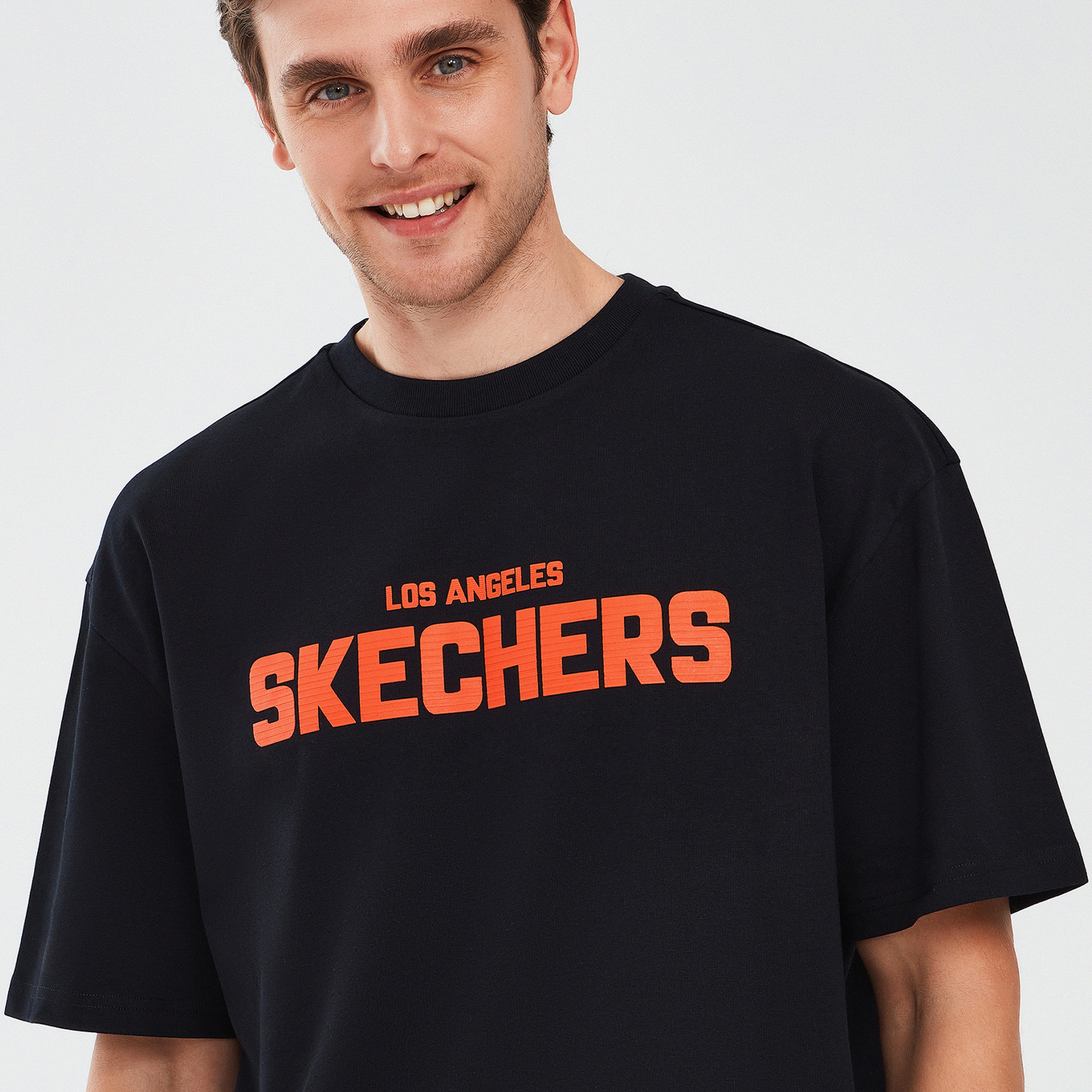 Skechers Graphic Erkek Siyah Günlük T-Shirt