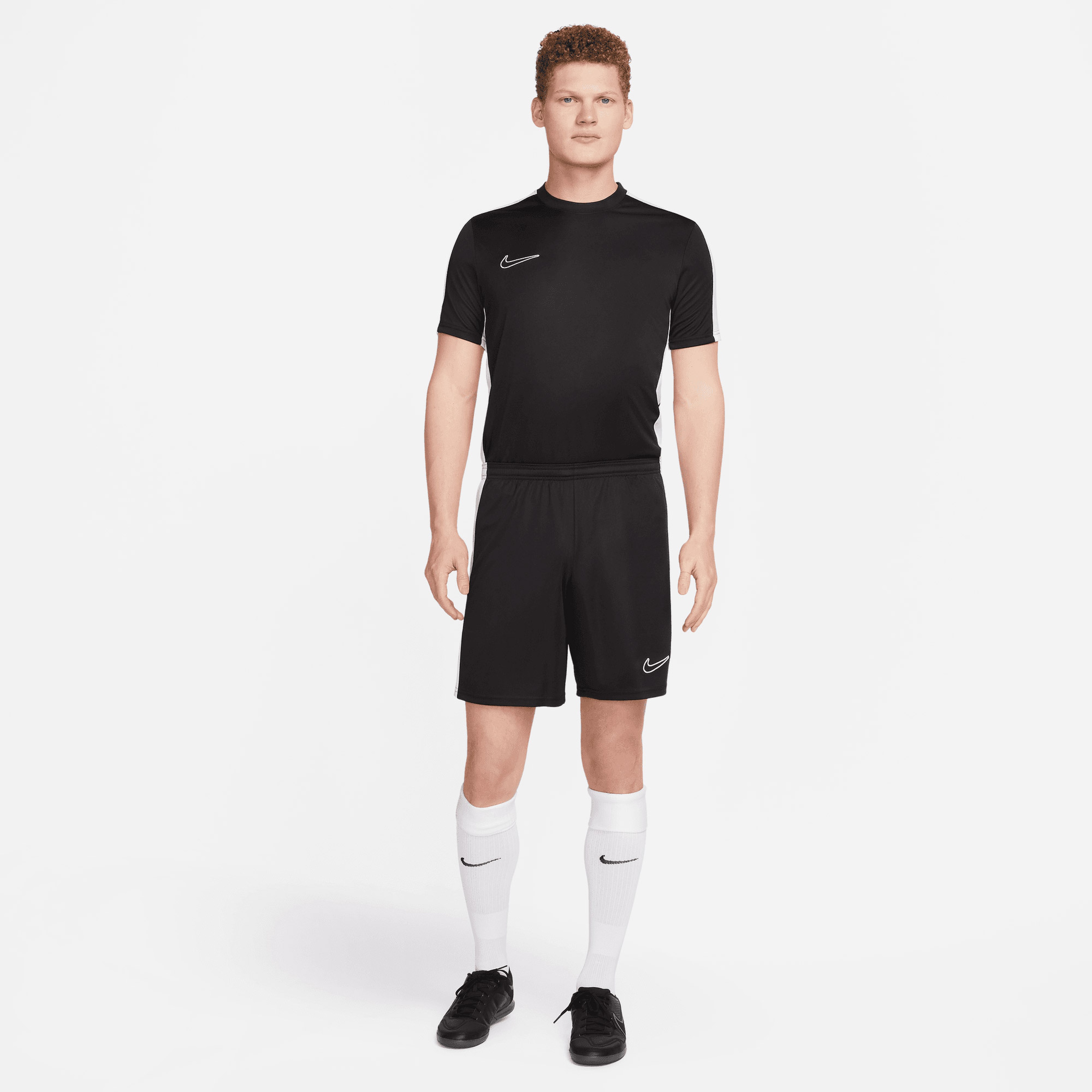 Nike Dri-Fit Academy Erkek Siyah Futbol Şortu