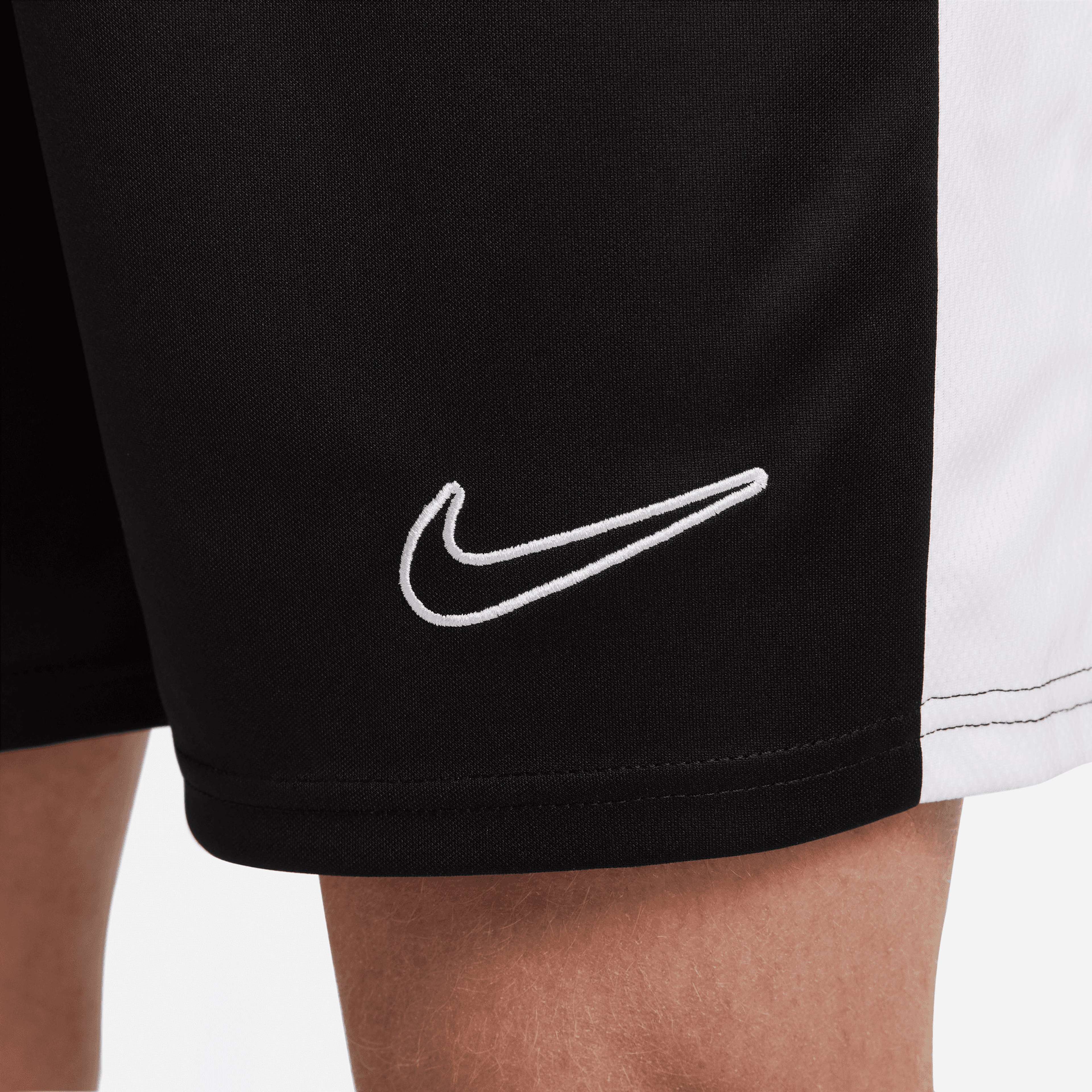 Nike Dri-Fit Academy Erkek Siyah Futbol Şortu