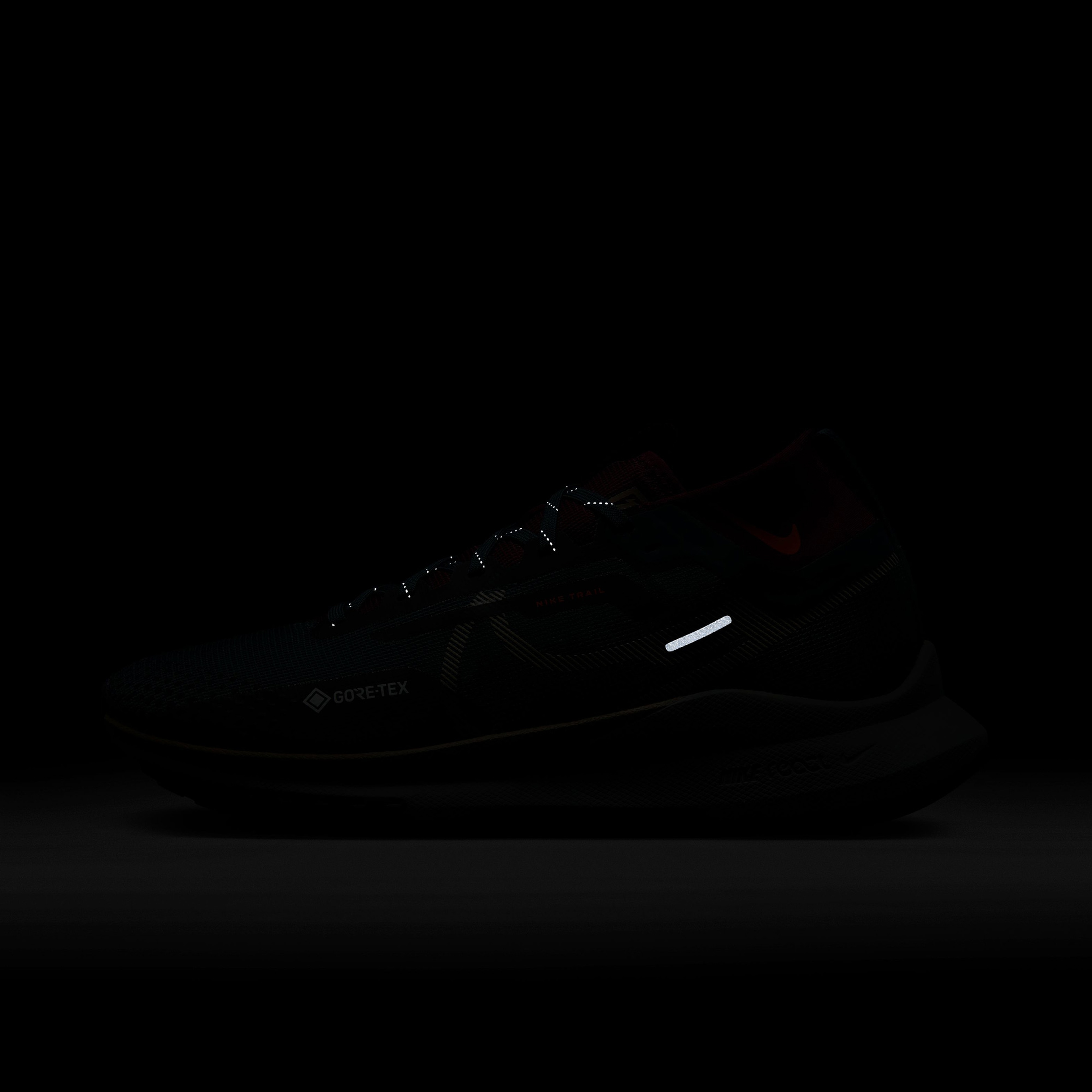 Nike React Pegasus Trail 4 GORE-TEX Erkek Yeşil Koşu Ayakkabısı