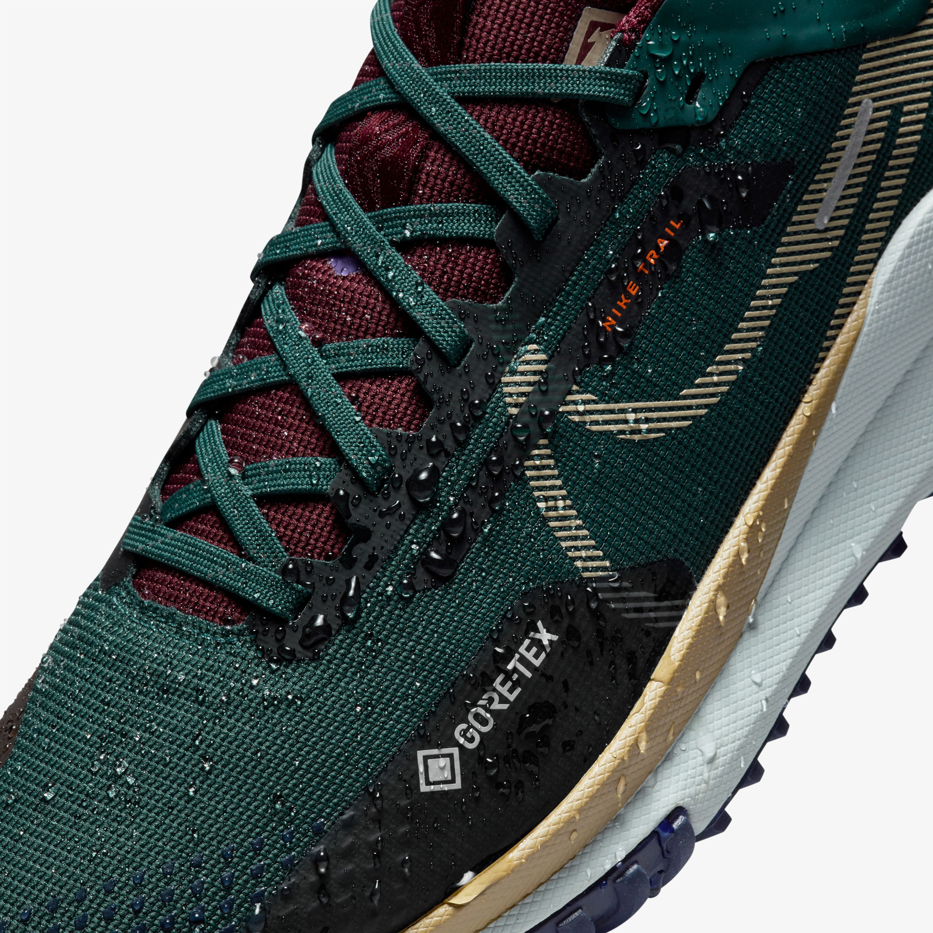 Nike React Pegasus Trail 4 GORE-TEX Erkek Yeşil Koşu Ayakkabısı