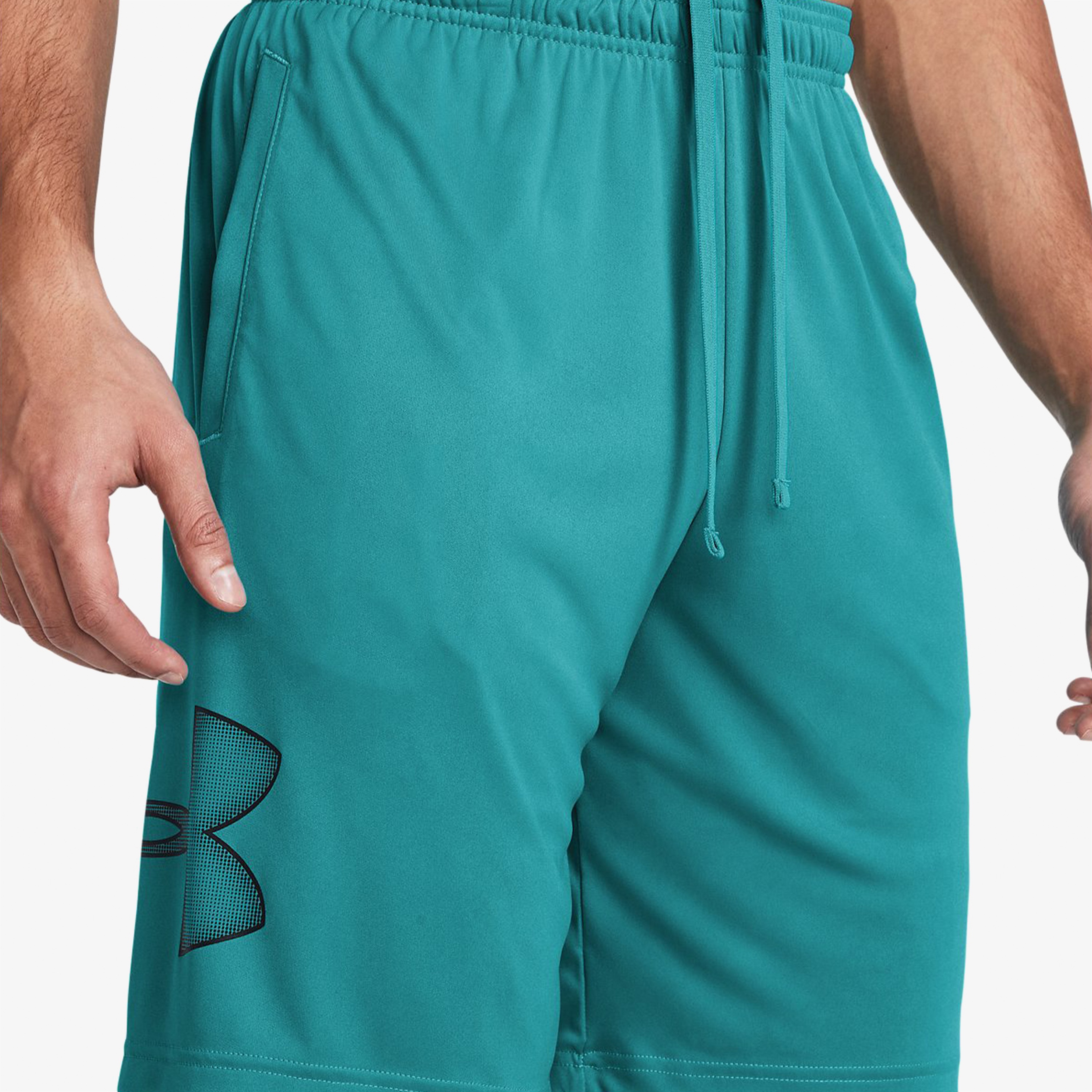 Under Armour Tech? Graphic Erkek Yeşil Şort