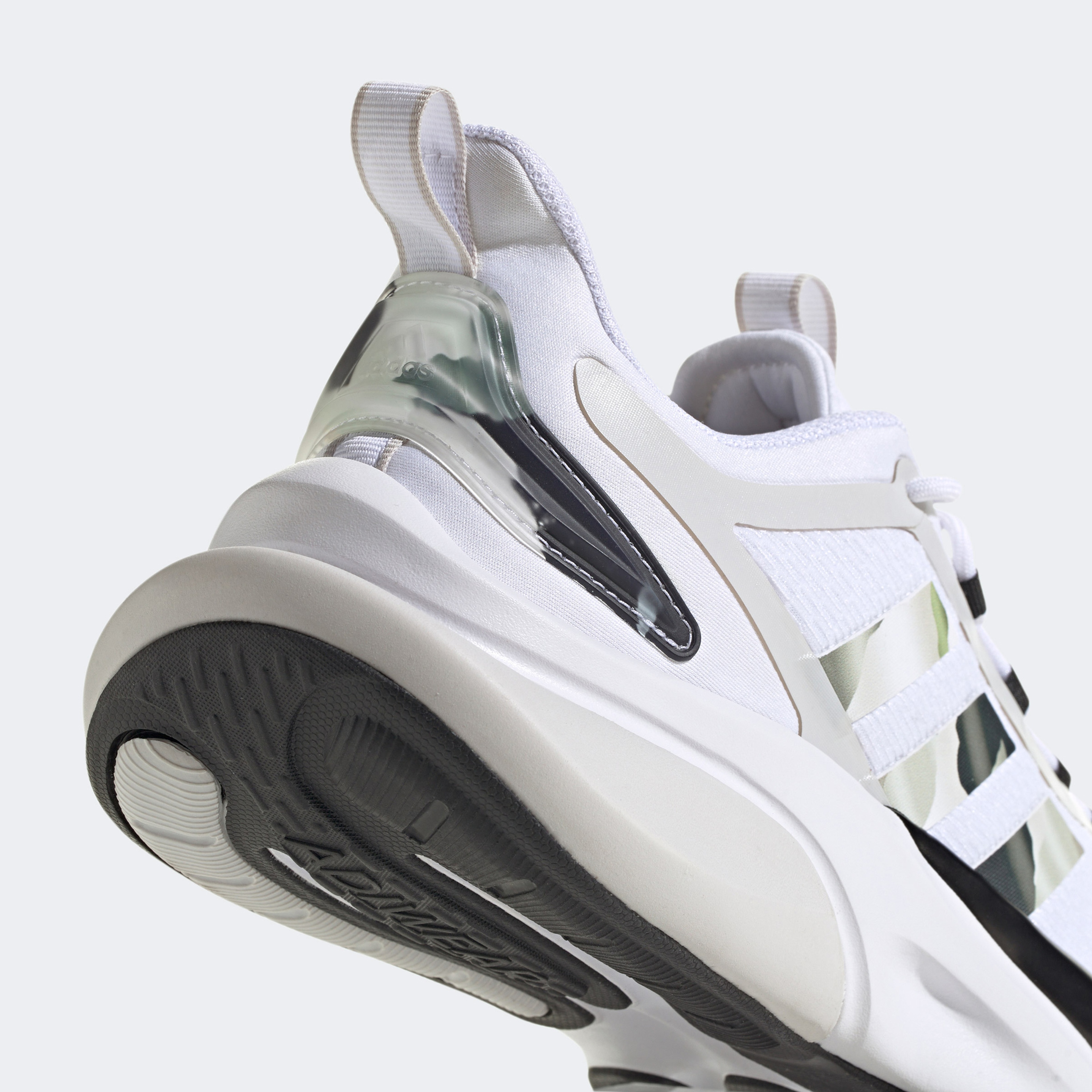 adidas Alphabounce + Erkek Beyaz Koşu Ayakkabısı