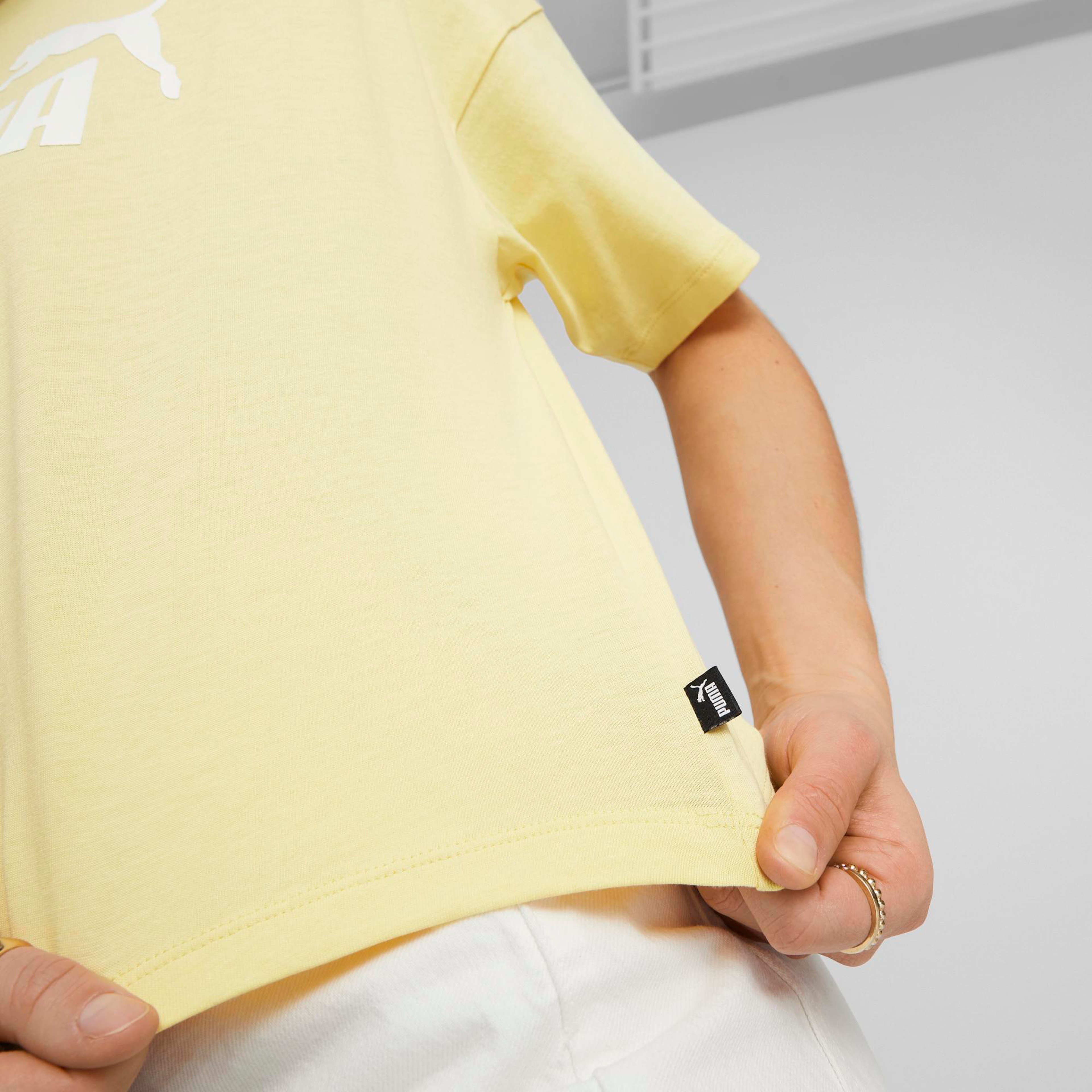 Puma Ess Cropped Logo Light Straw Kadın Sarı Günlük T-Shirt
