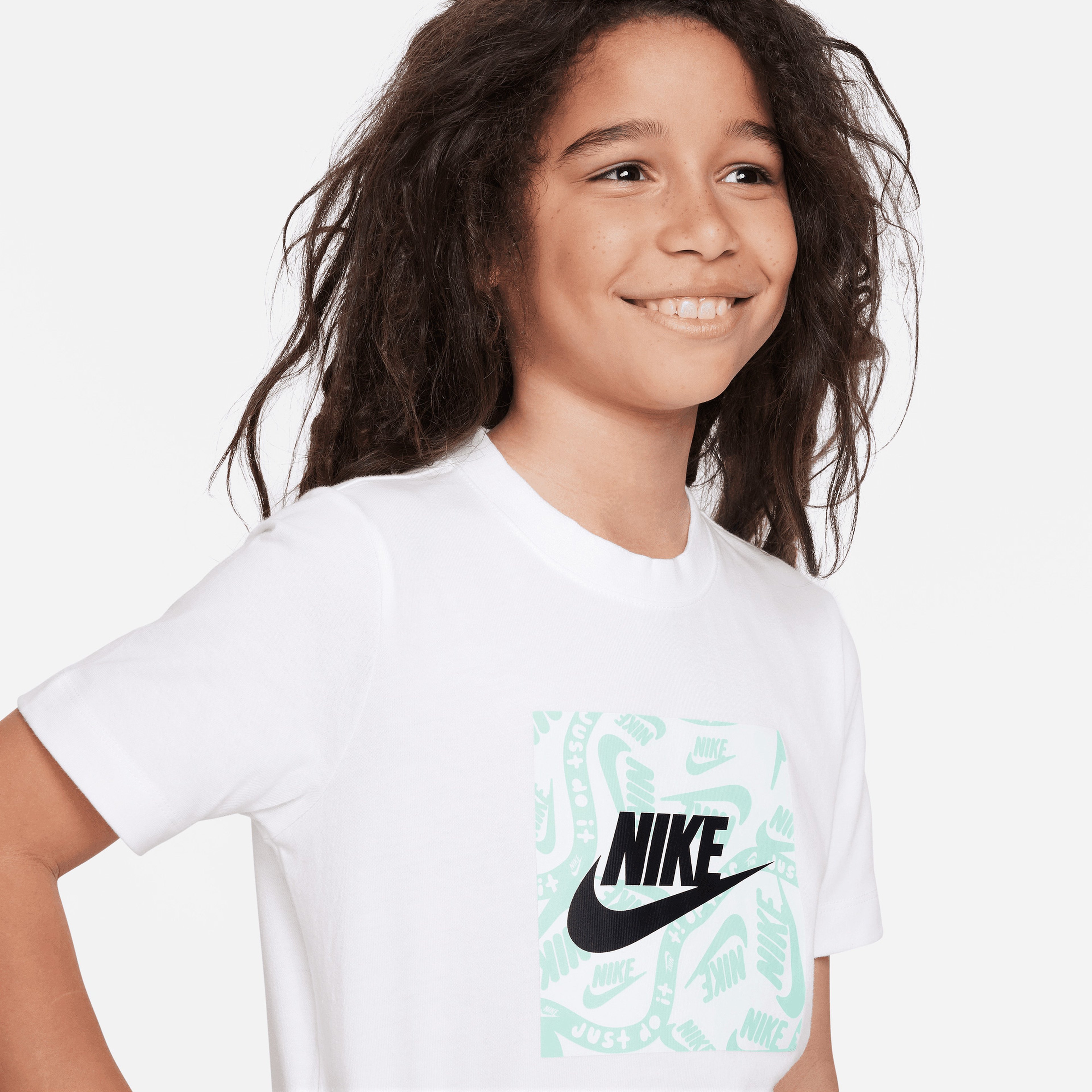 Nike Sportswear Çocuk Beyaz Günlük T-Shirt