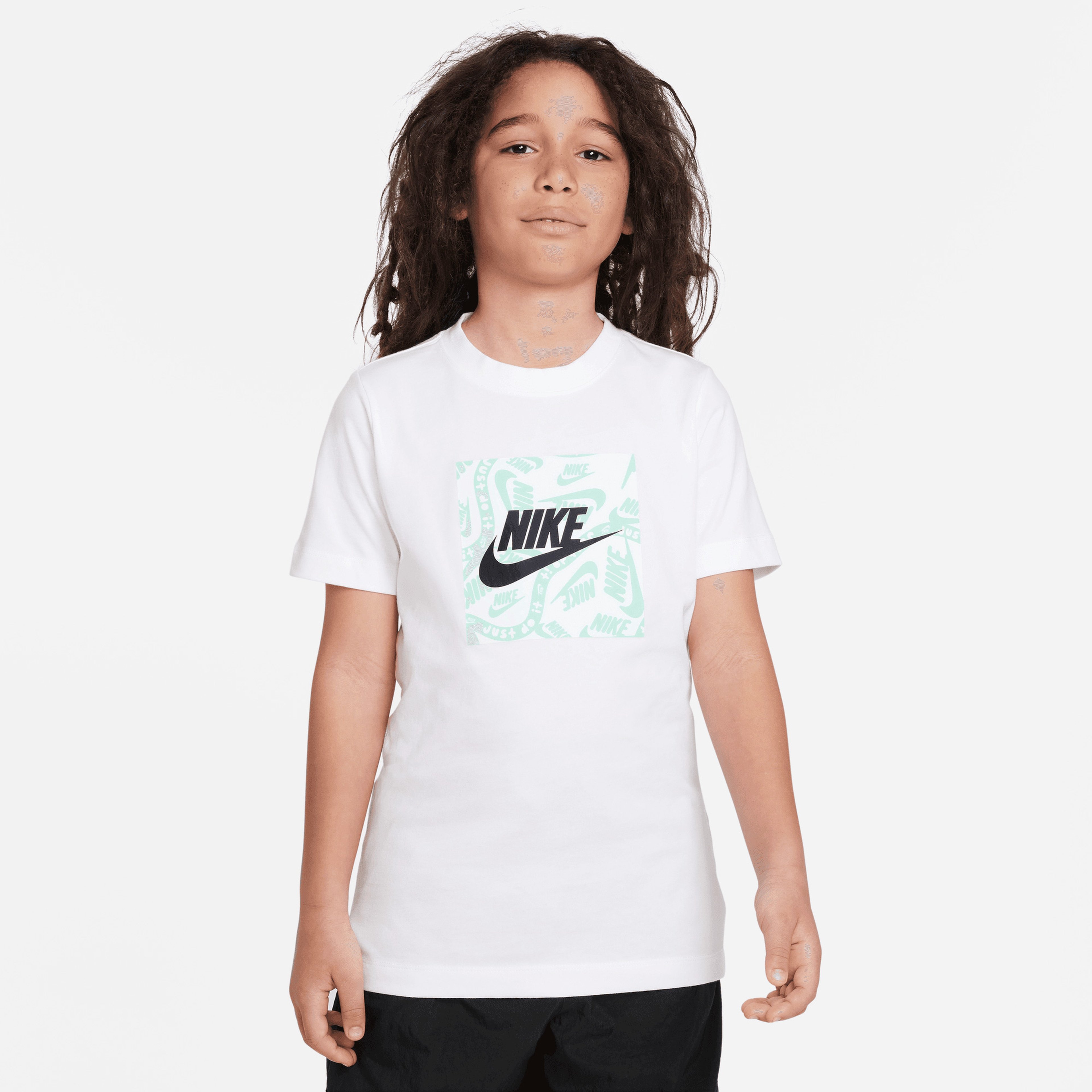Nike Sportswear Çocuk Beyaz Günlük T-Shirt