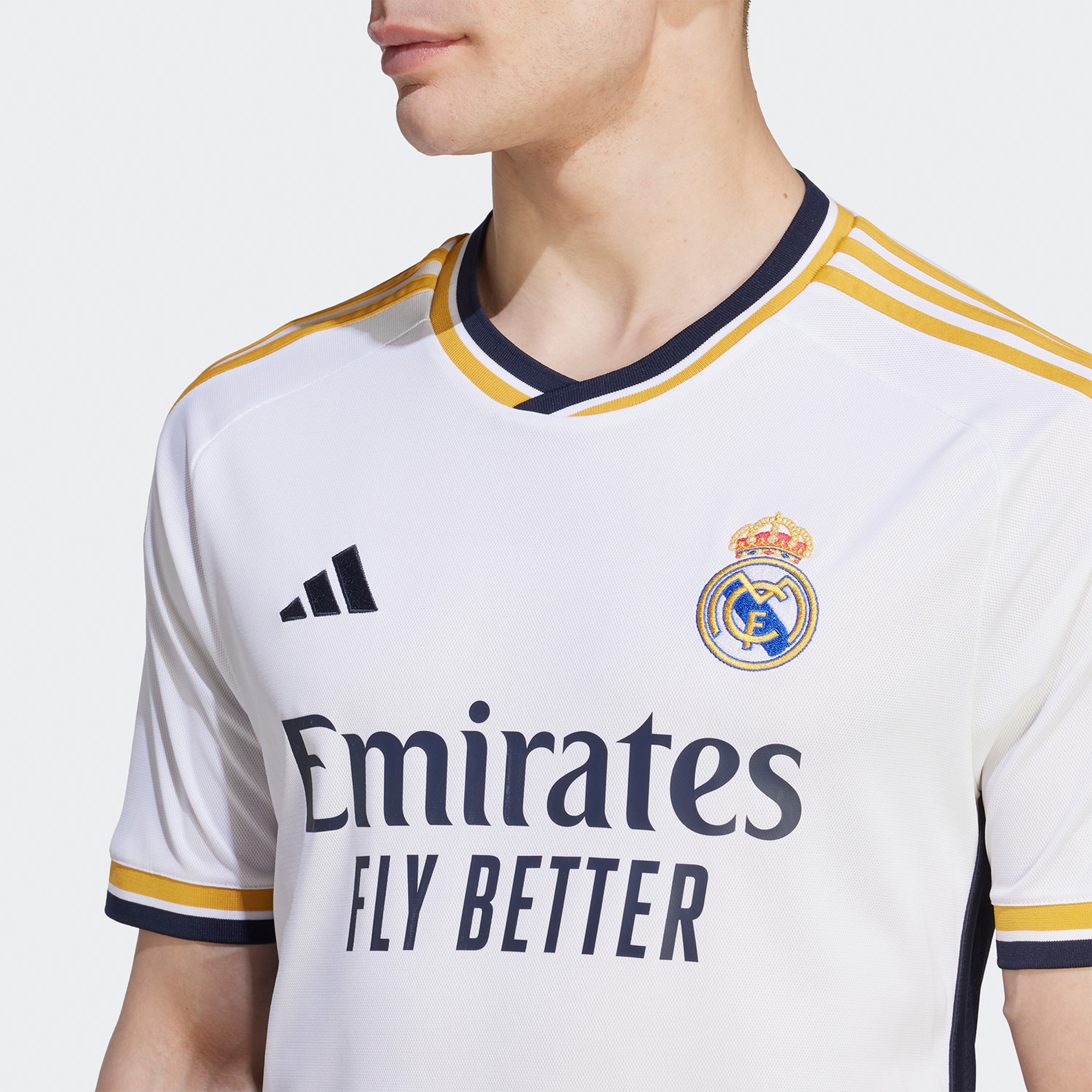 Adidas 2023-24 Real Madrid  Erkek Beyaz Futbol Forması