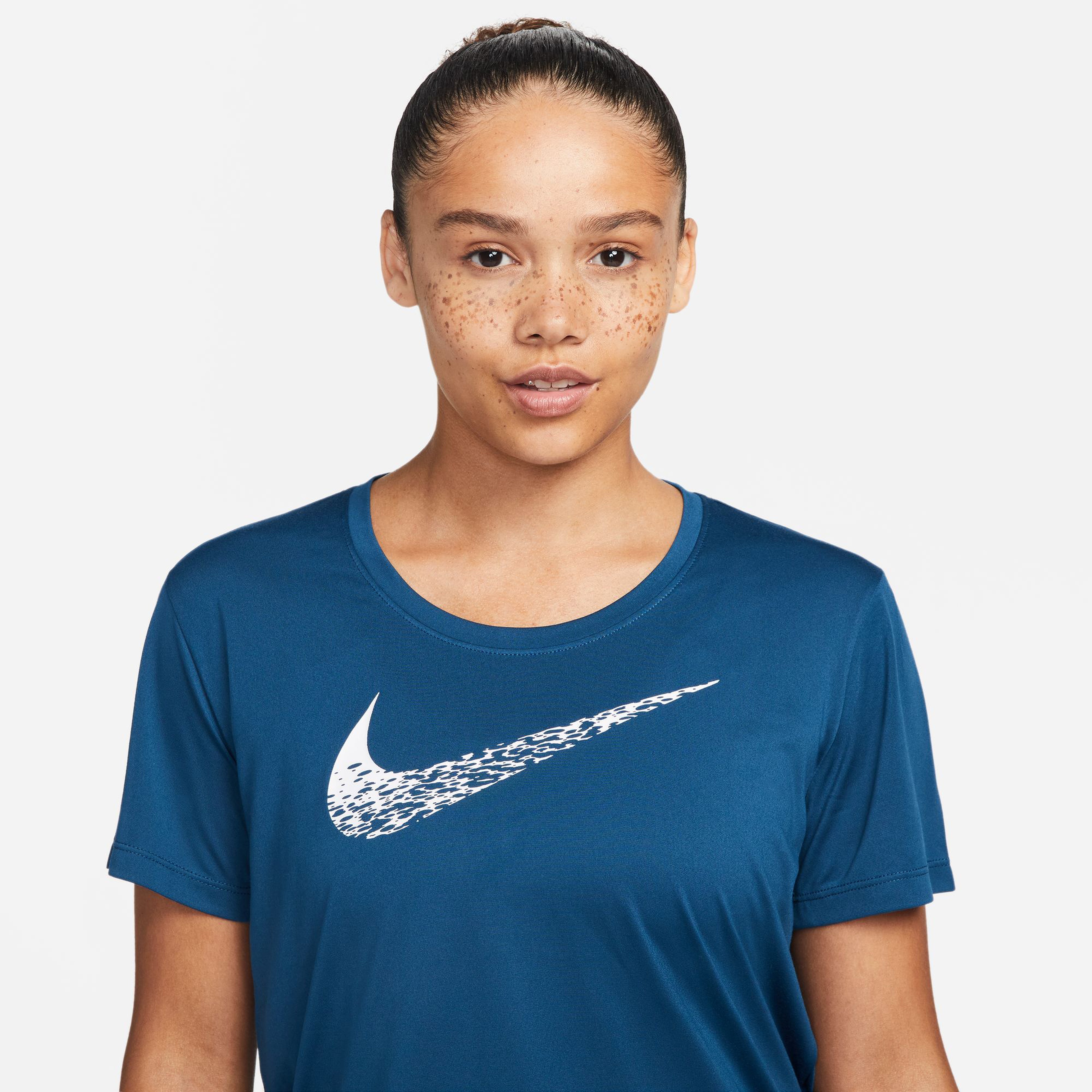 Nike W Nk Swoosh Run Ss Kadın Mavi T-Shirt