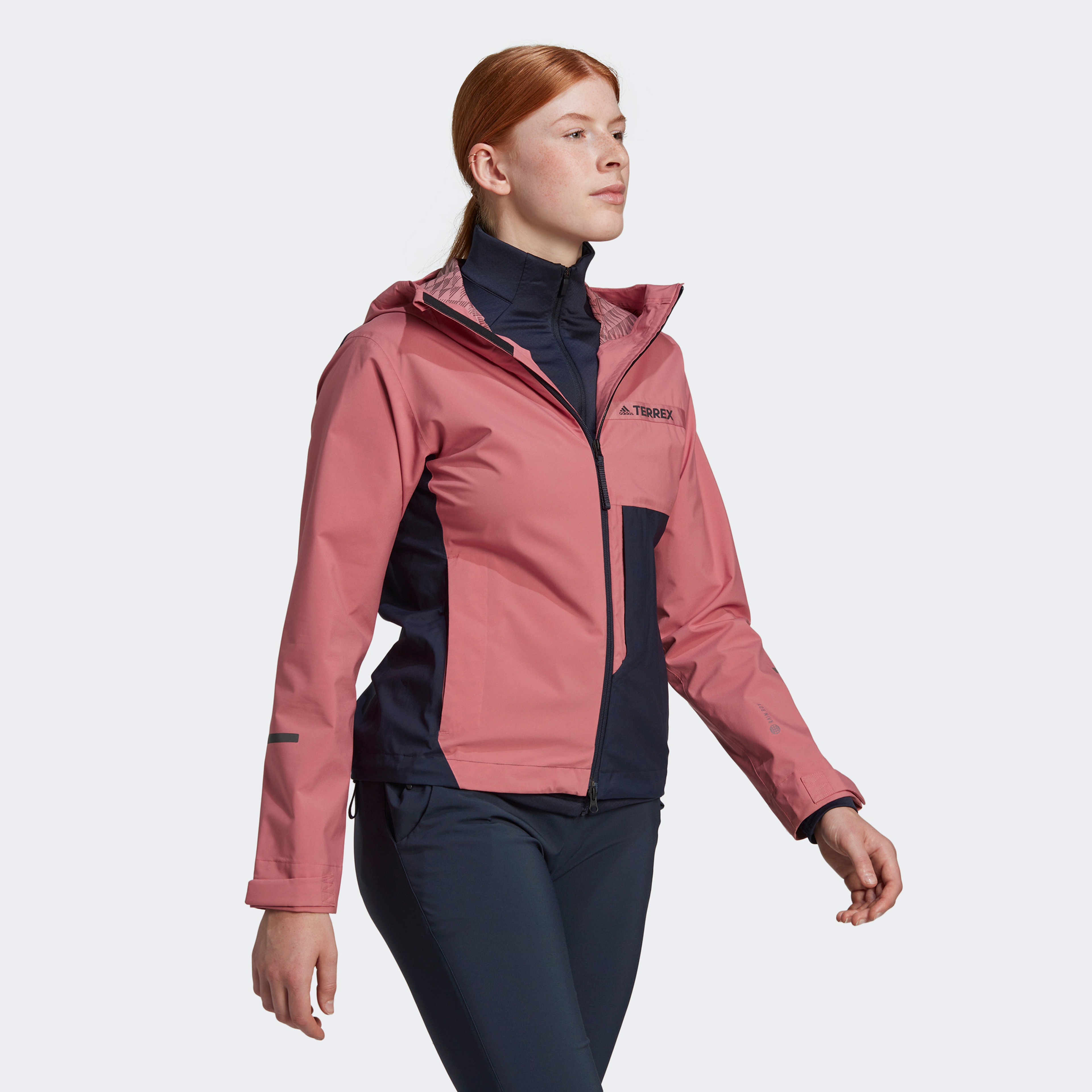 adidas Terrex Multi RAIN.RDY 2.5-Laye0r Kadın Pembe Outdoor Yağmurluk