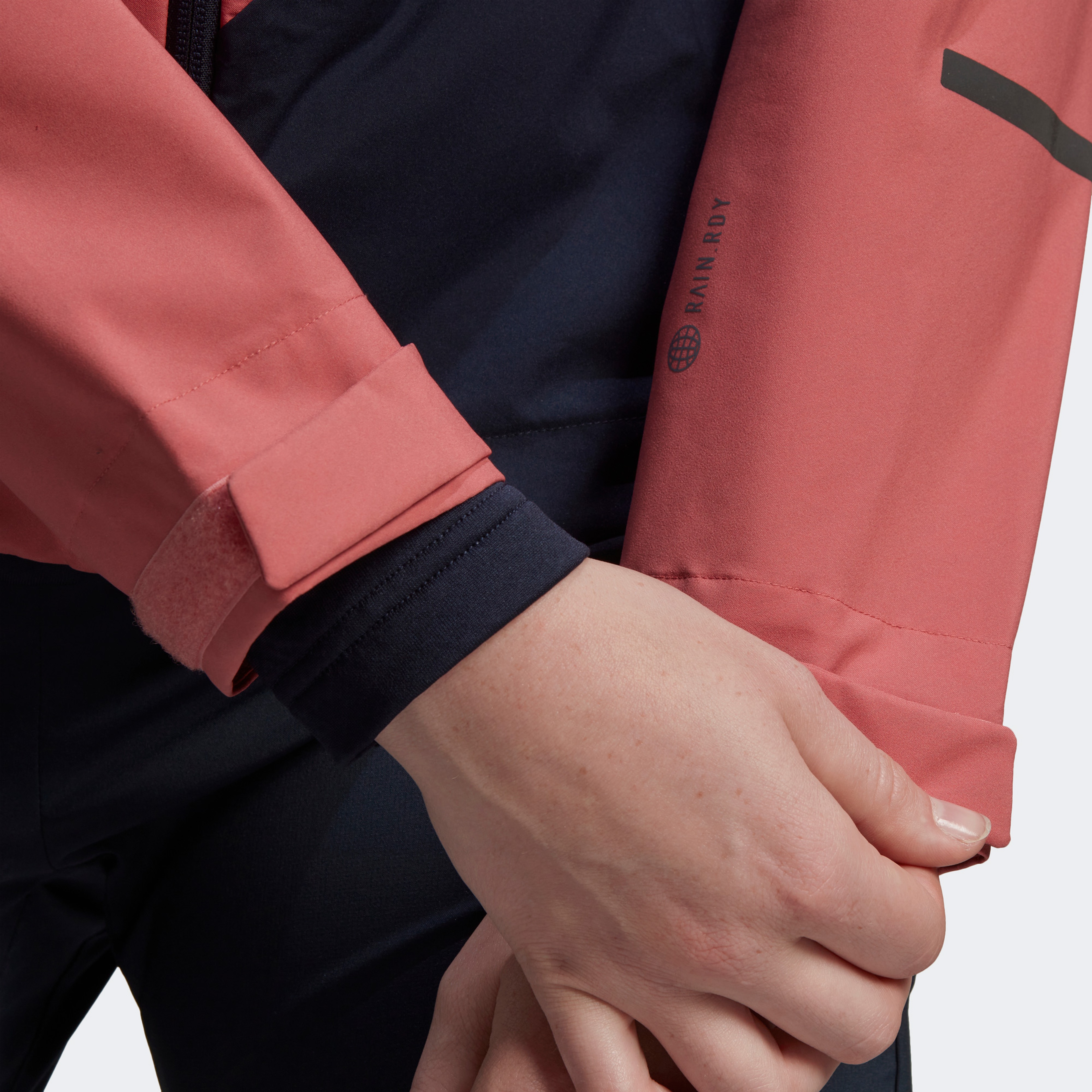 adidas Terrex Multi RAIN.RDY 2.5-Laye0r Kadın Pembe Outdoor Yağmurluk