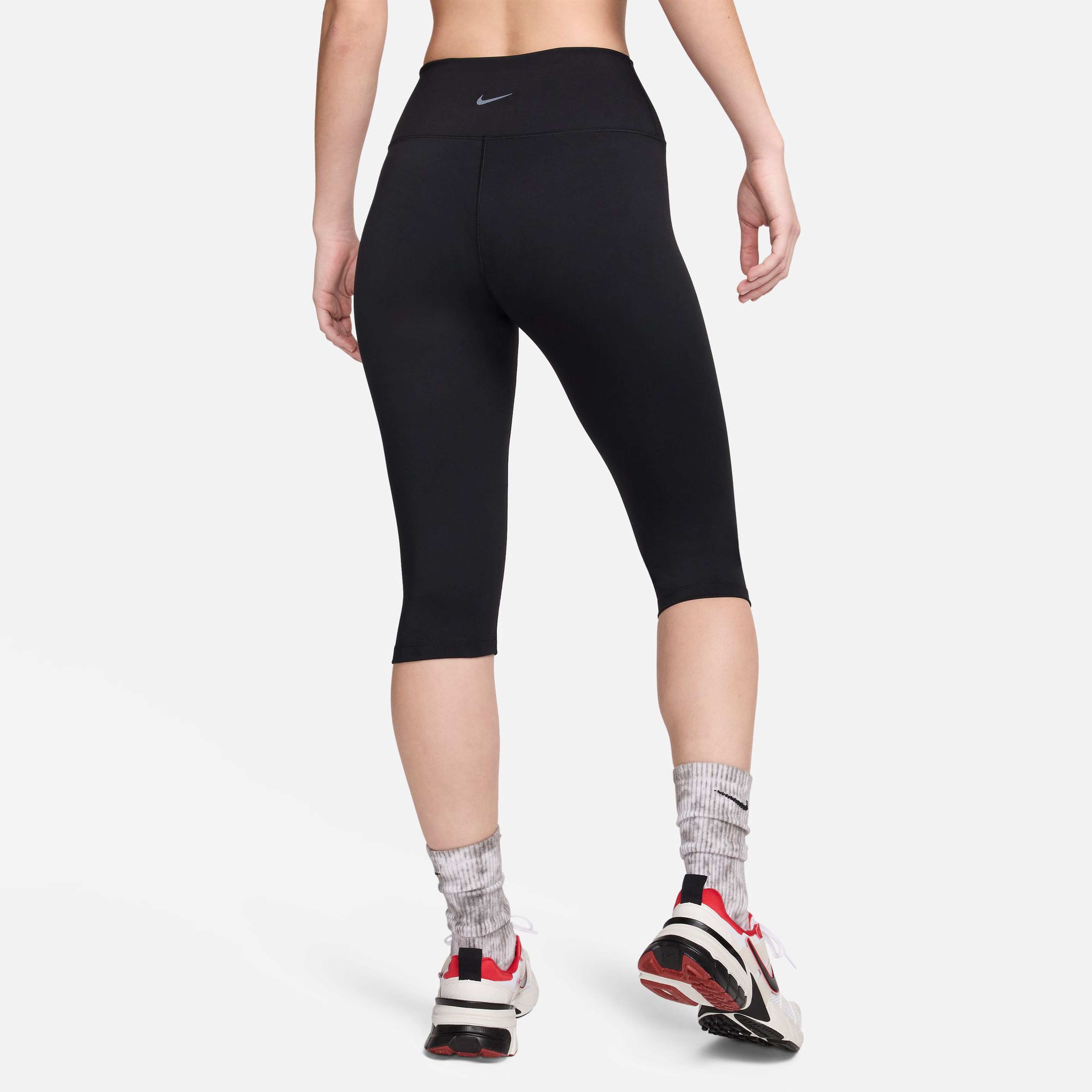 Nike One High-Waisted Capri Kadın Siyah Günlük Tayt