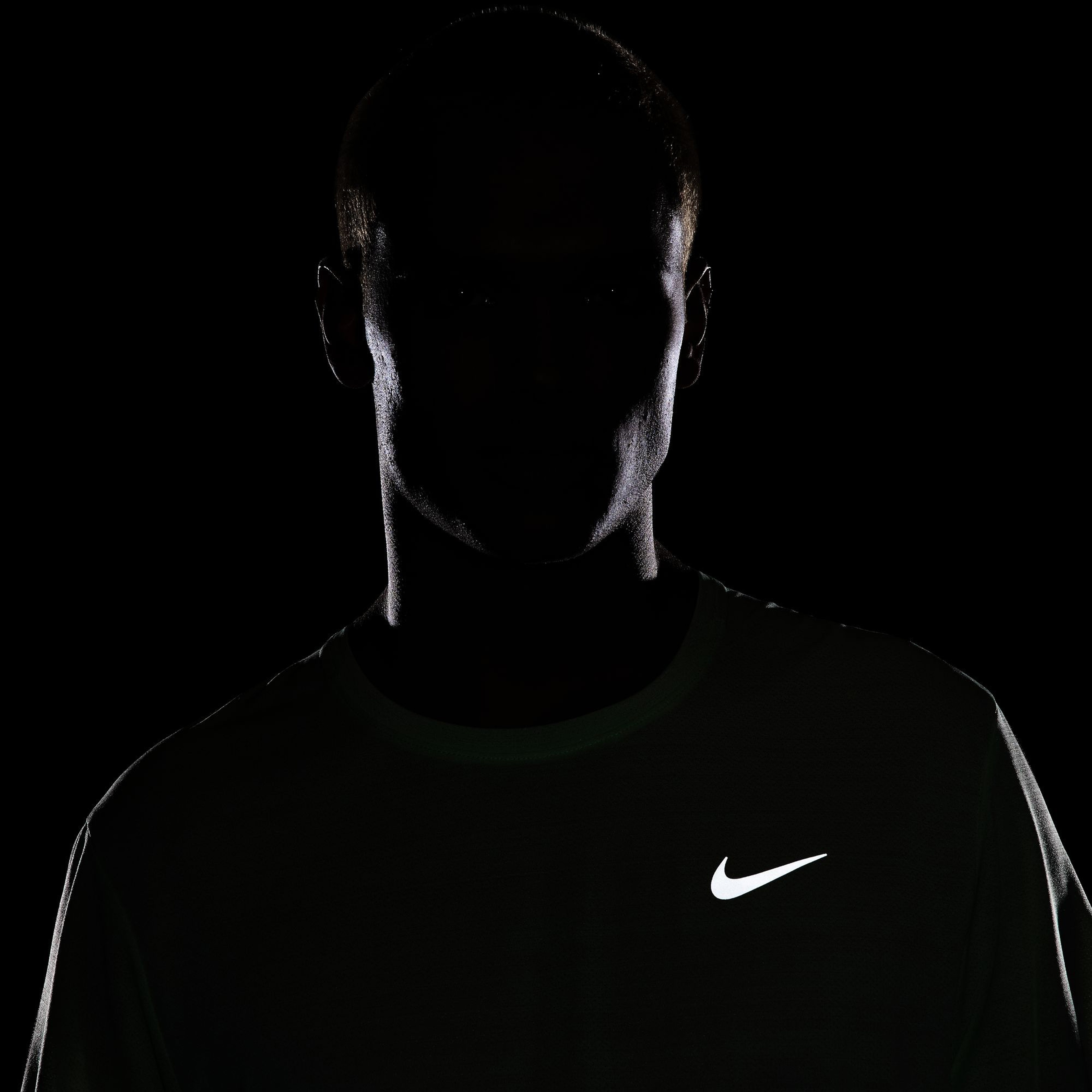 Nike Dri-Fit Miller Breathe Erkek Sarı Günlük T-Shirt