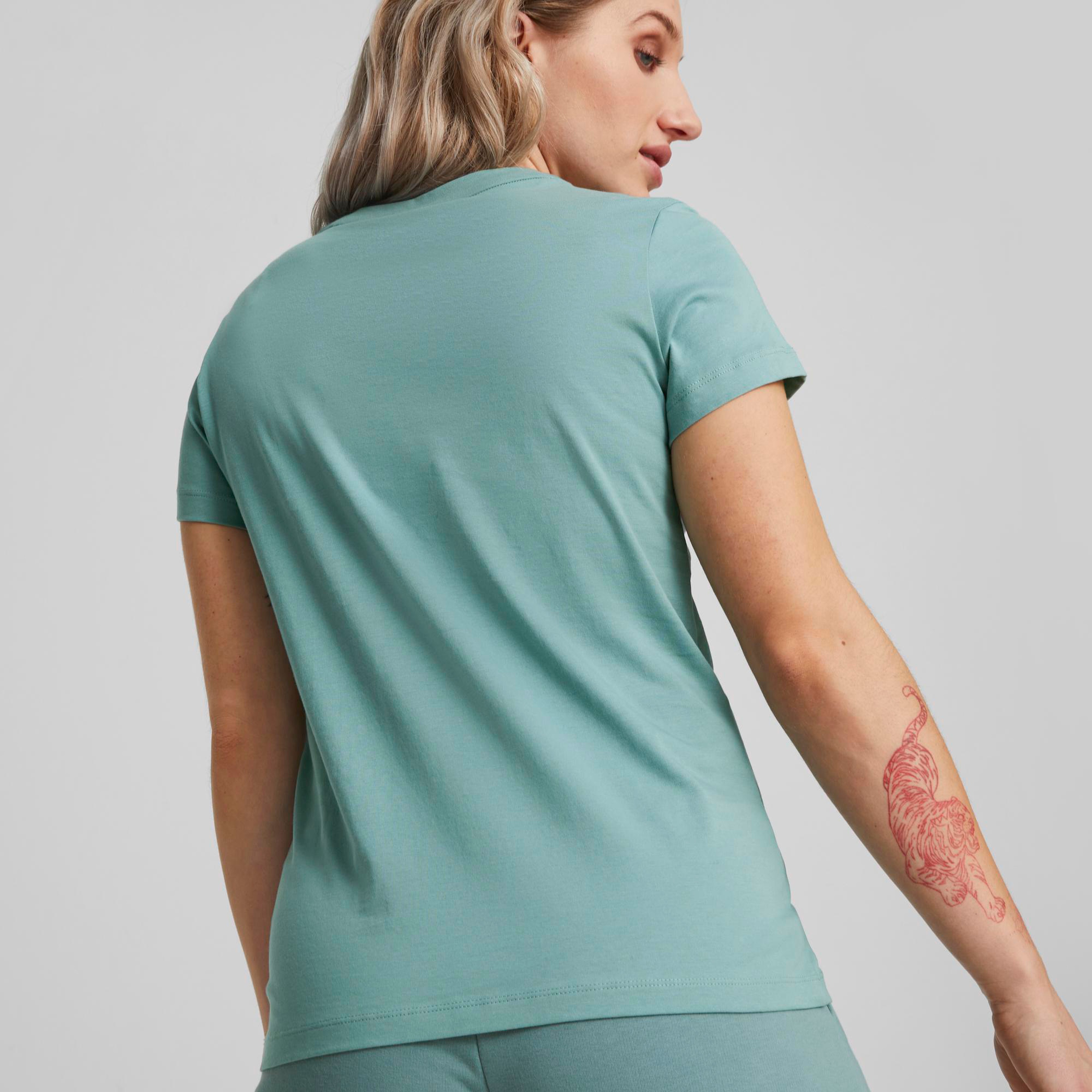 Puma Ess Logo Adriatic Kadın Yeşil Günlük T-Shirt