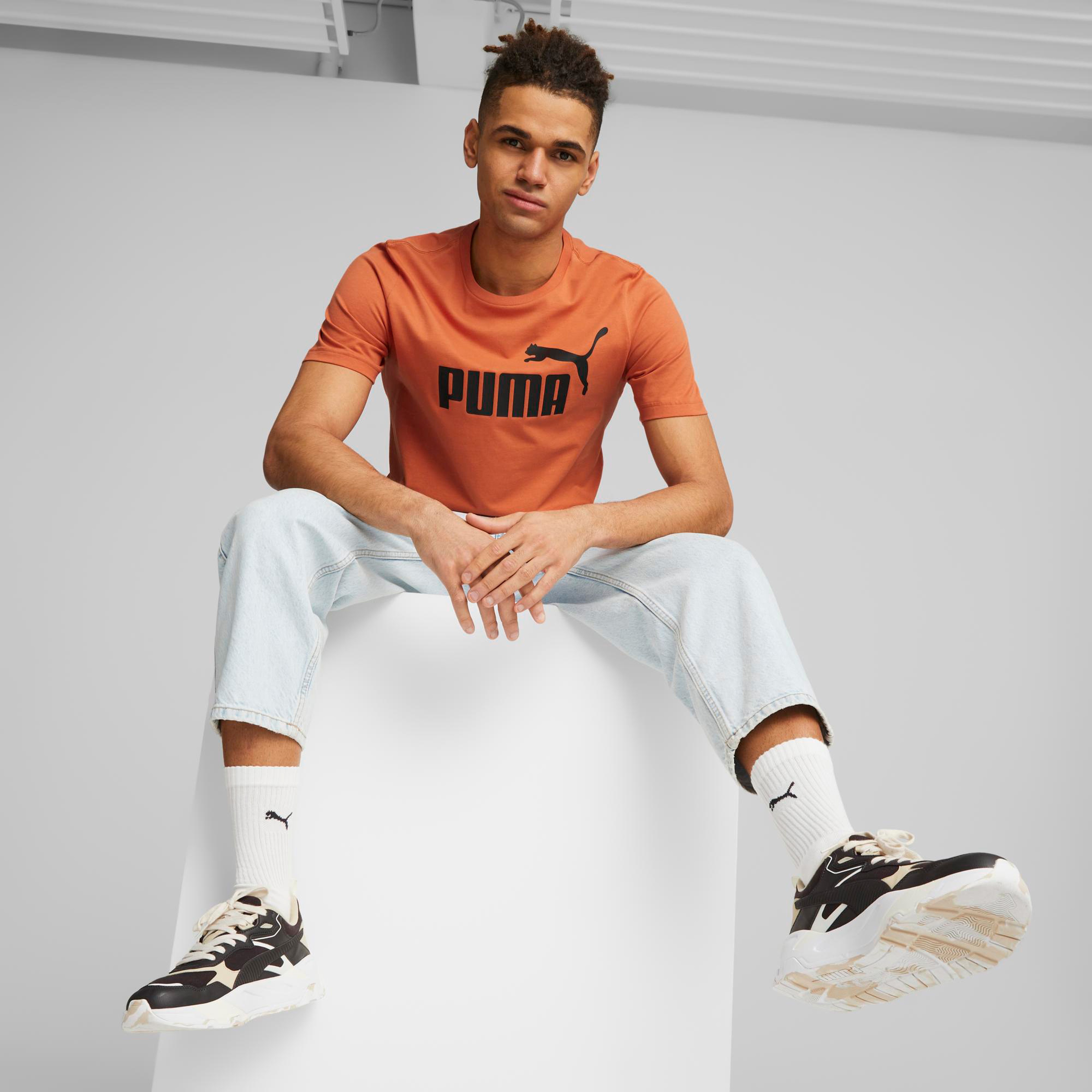 Puma Essential Logo Erkek Turuncu Günlük T-Shirt