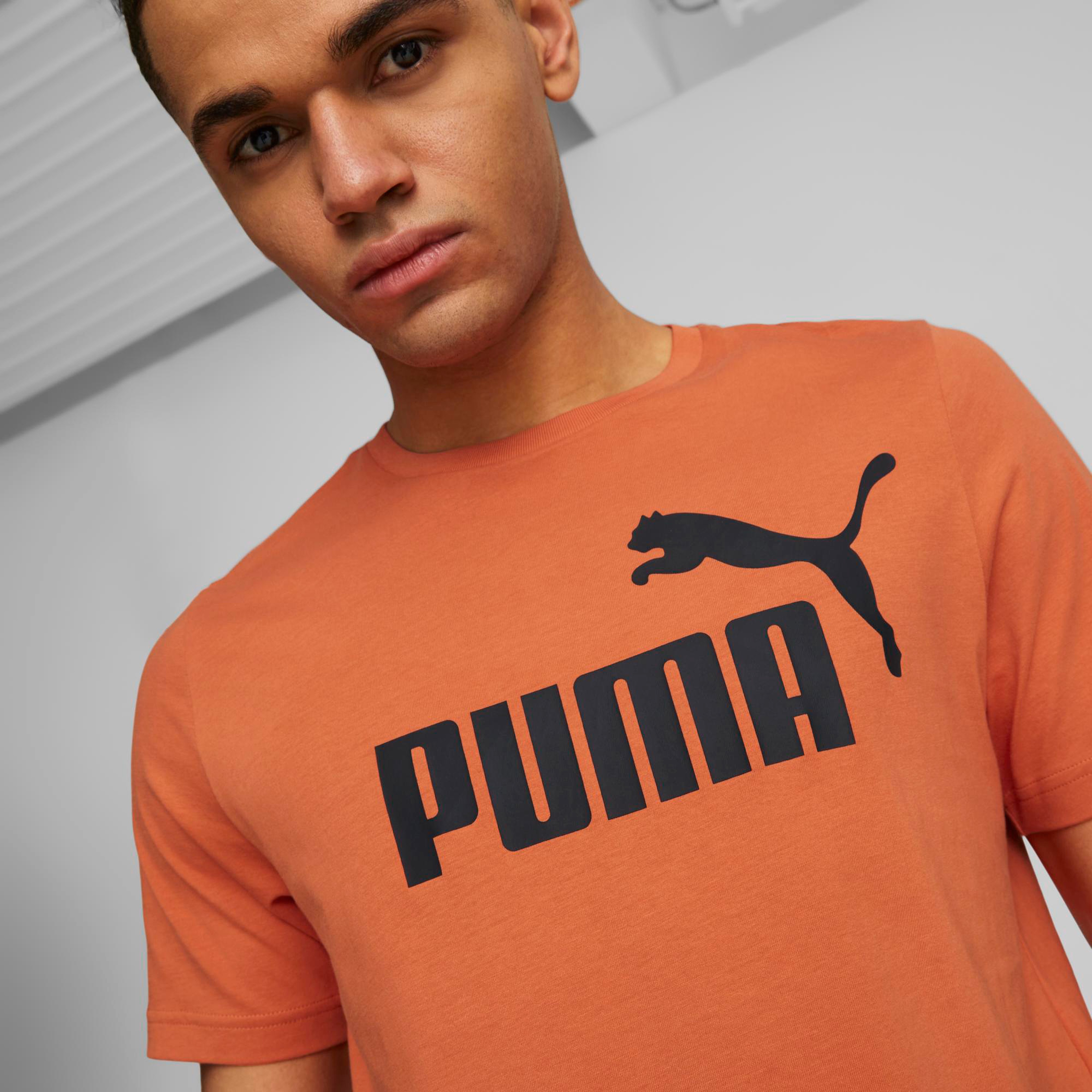 Puma Essential Logo Erkek Turuncu Günlük T-Shirt