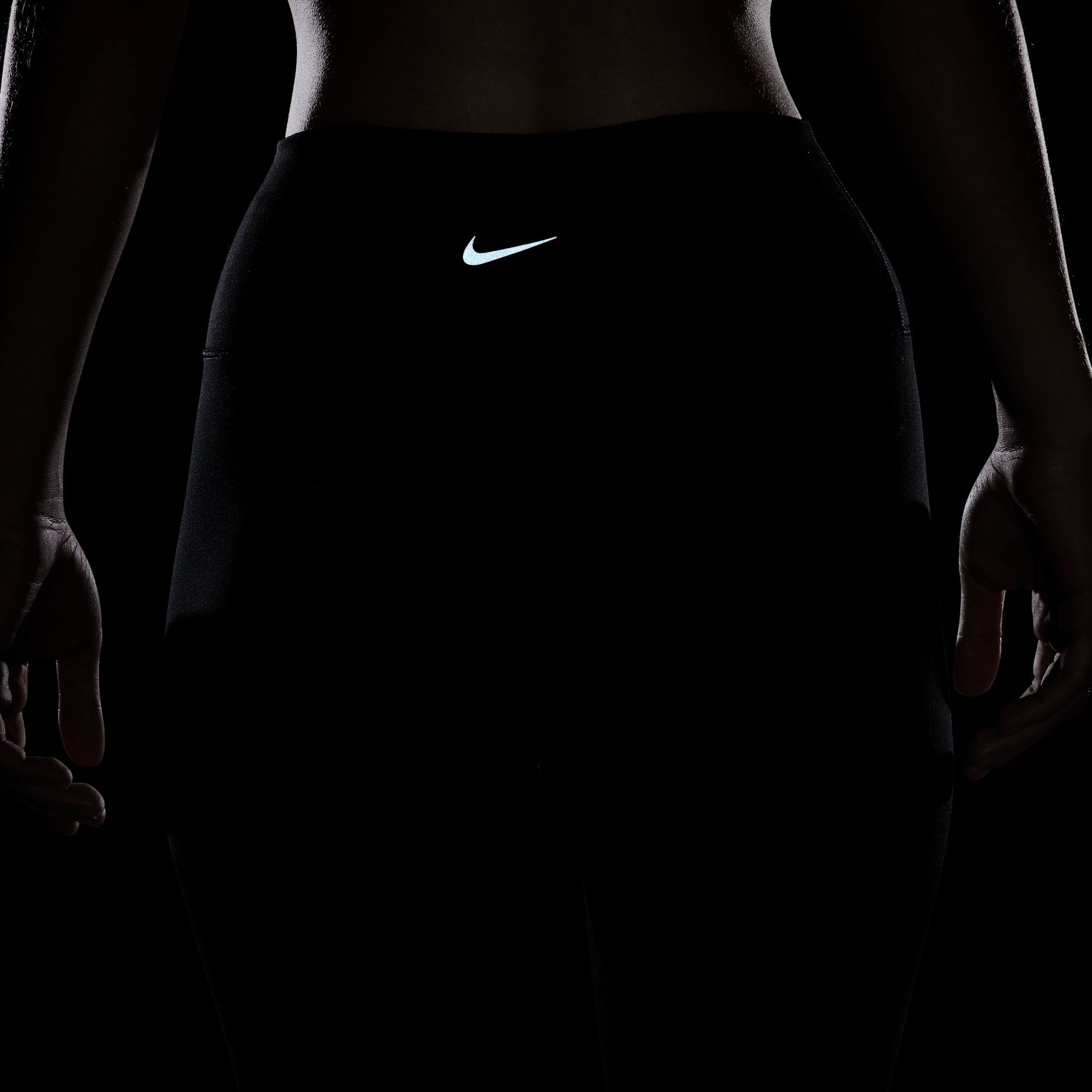 Nike One High-Waisted Capri Kadın Siyah Günlük Tayt
