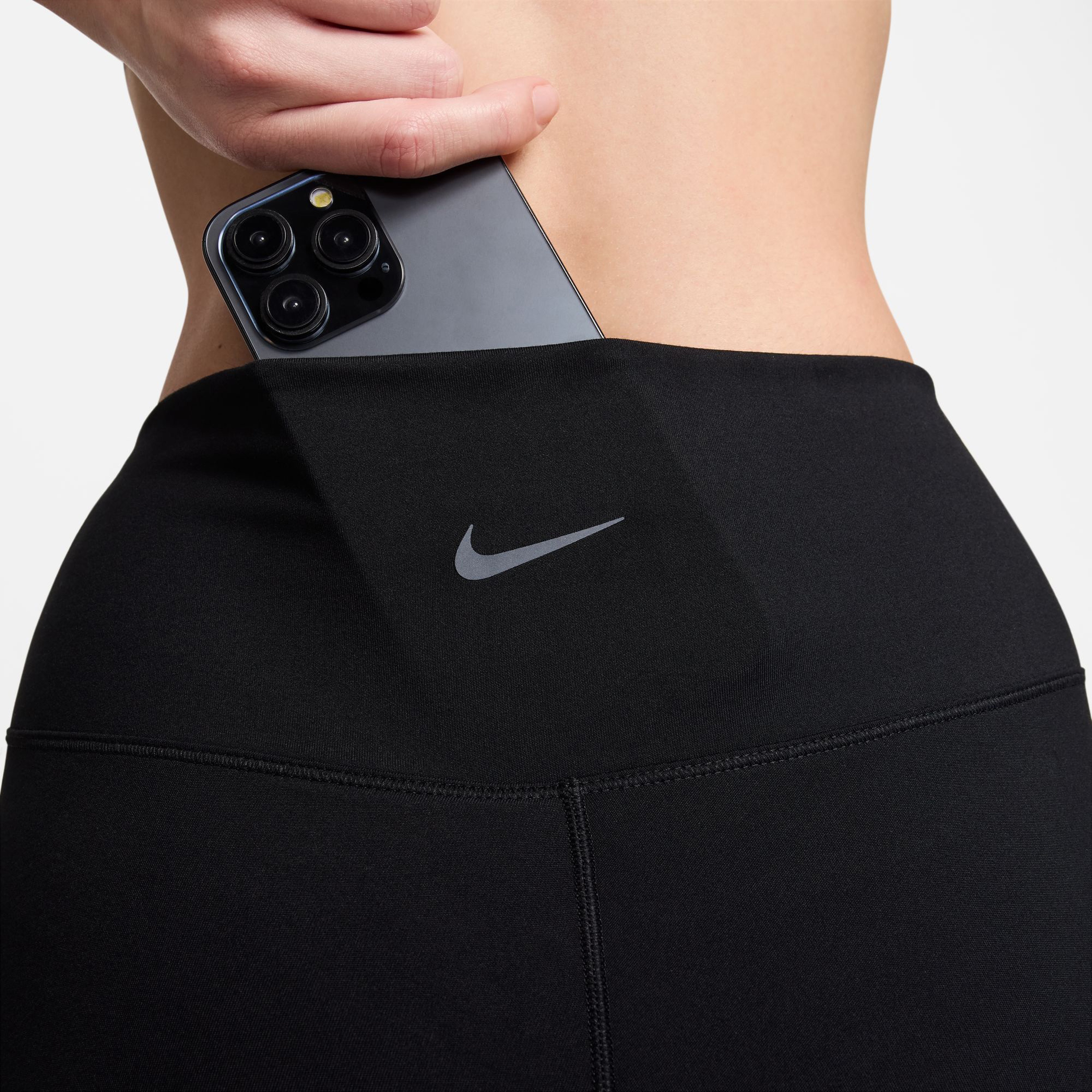 Nike One High-Waisted Capri Kadın Siyah Günlük Tayt